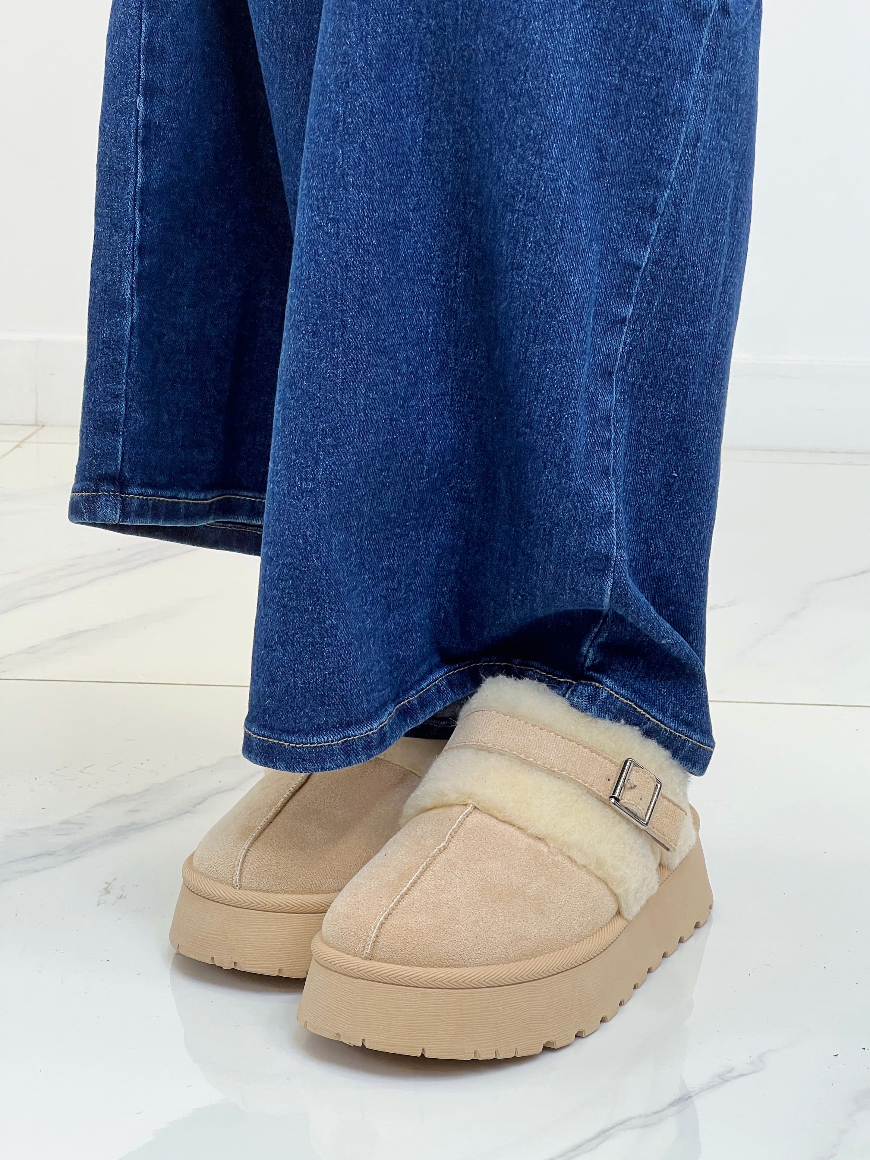 Zueco plataforma borreguito