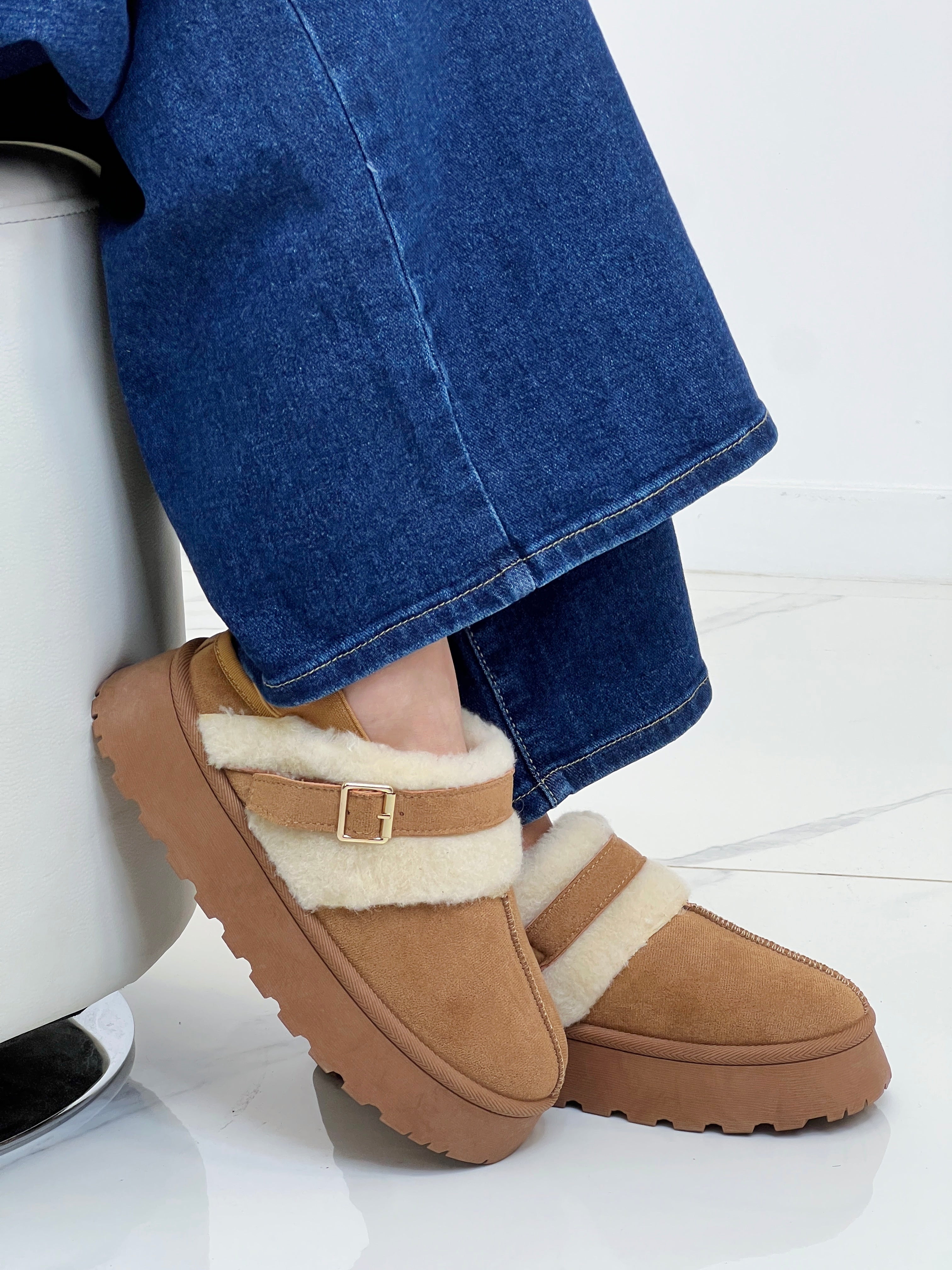 Zueco plataforma borreguito