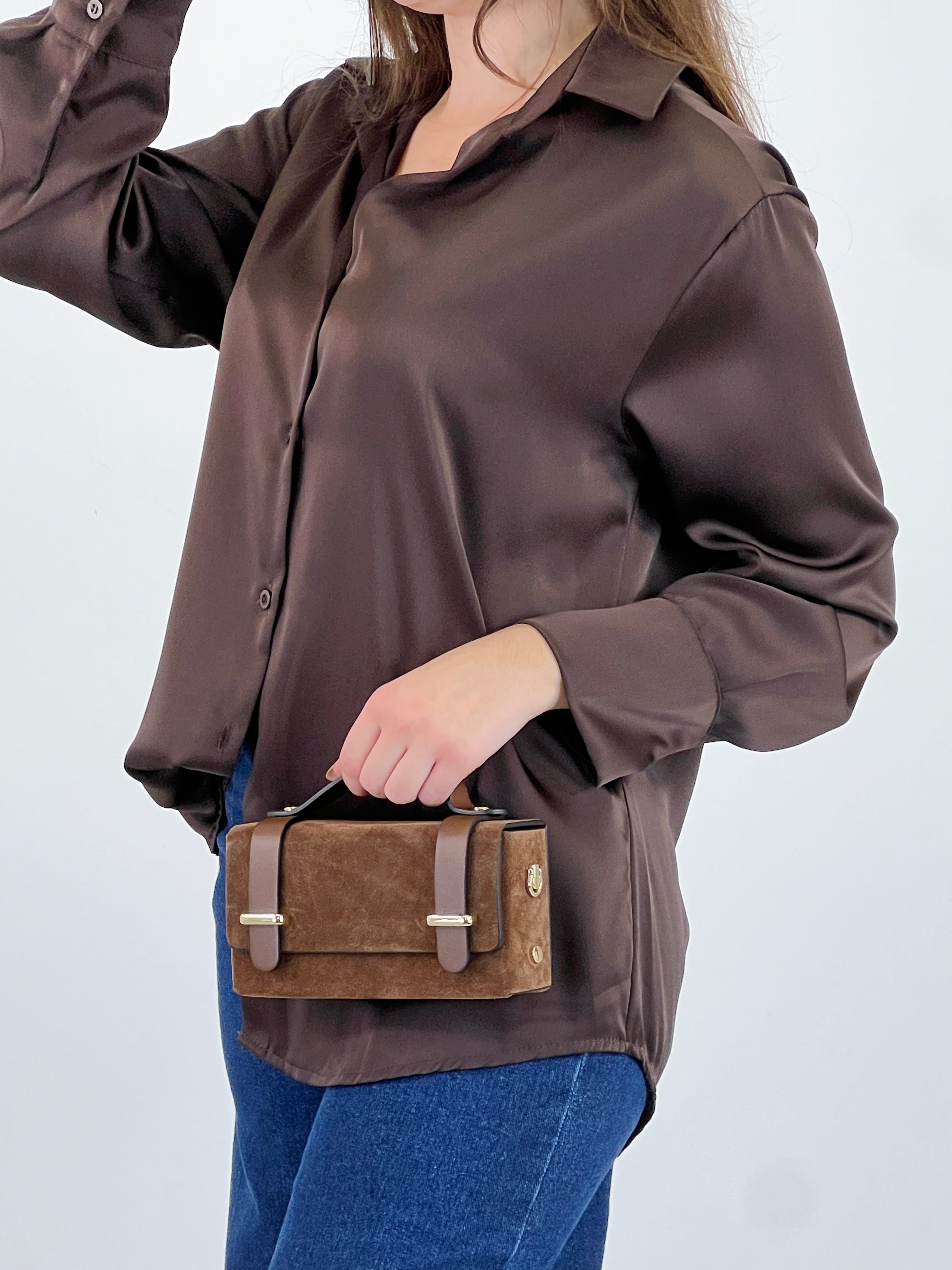 Bolso de piel correas