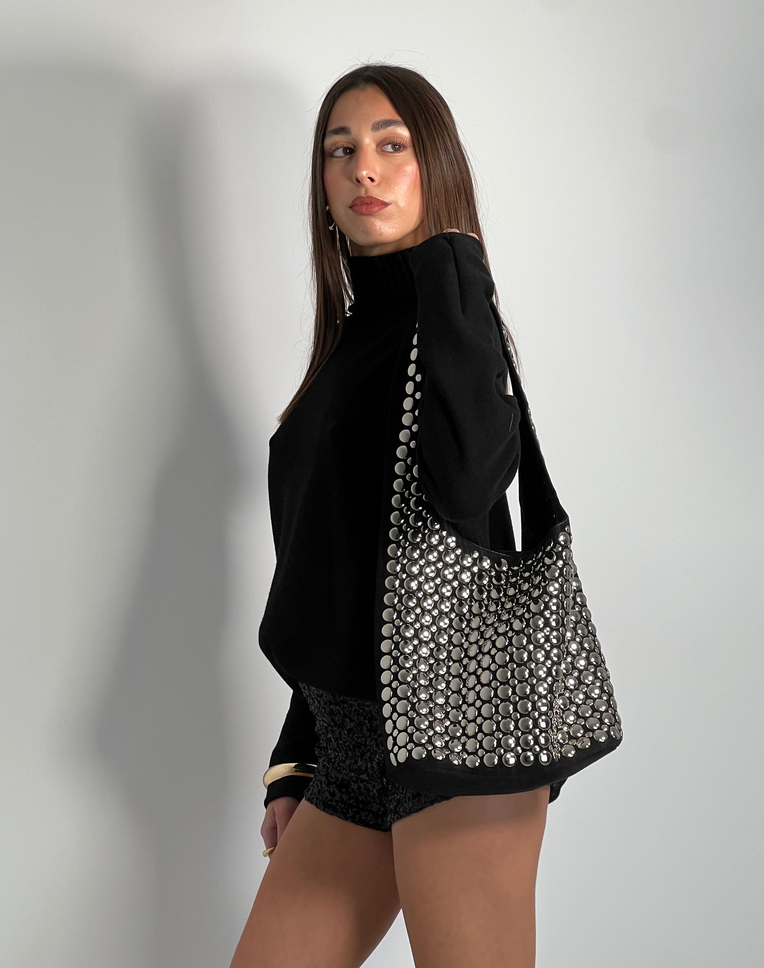 Bolso shopper tachas