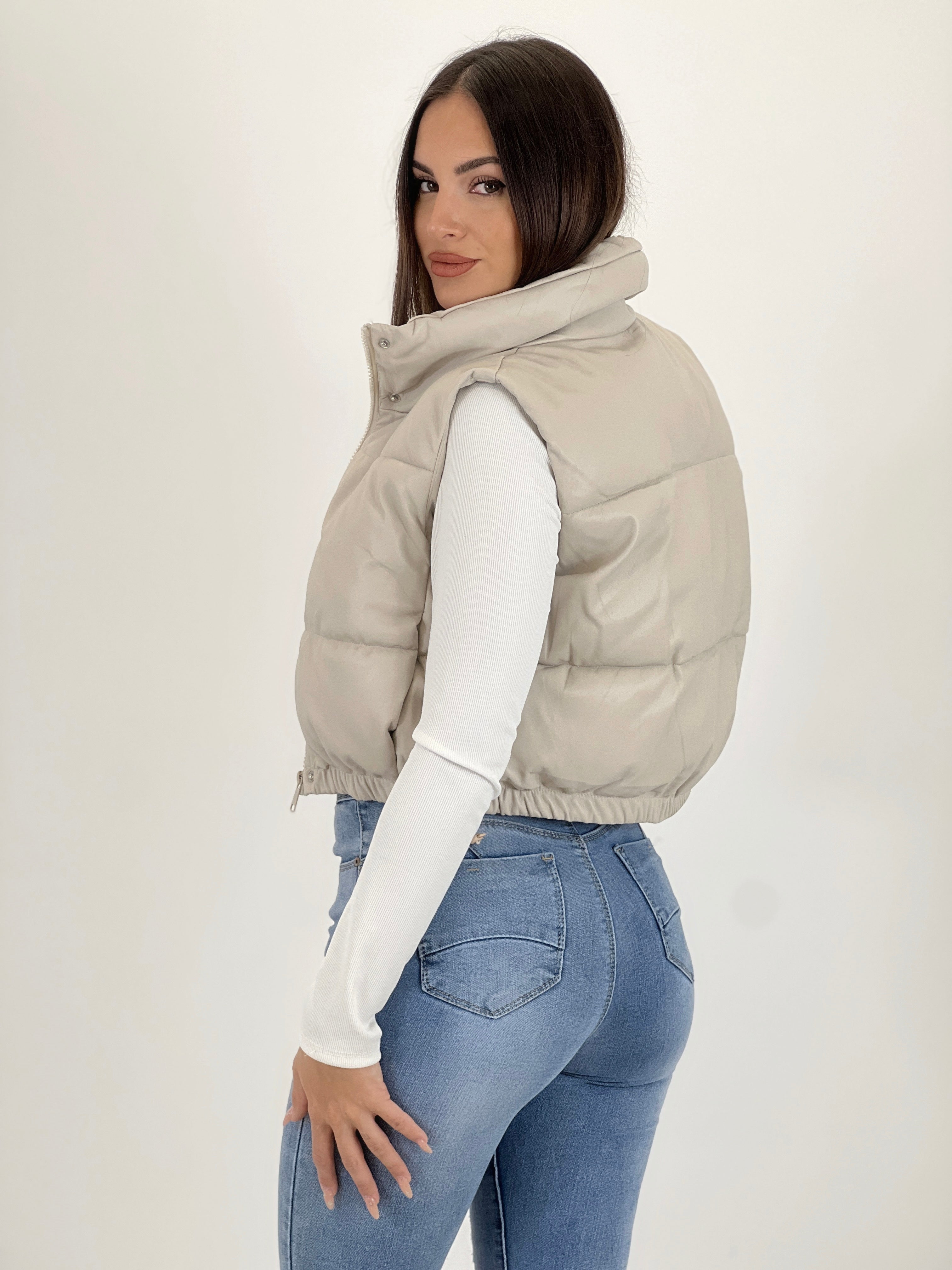 Gilet imbottito effetto pelle