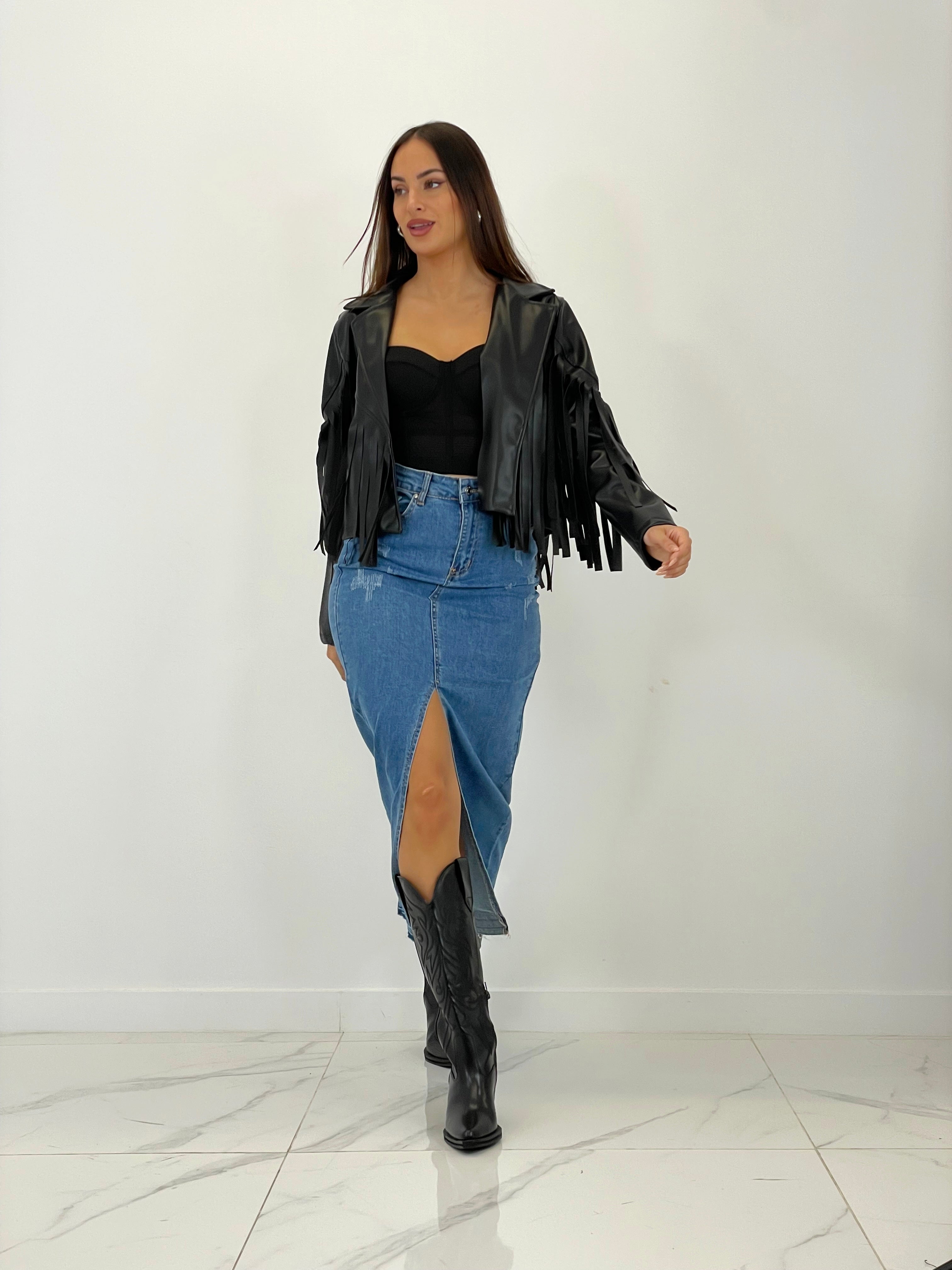 Chaqueta cropped flecos efecto piel