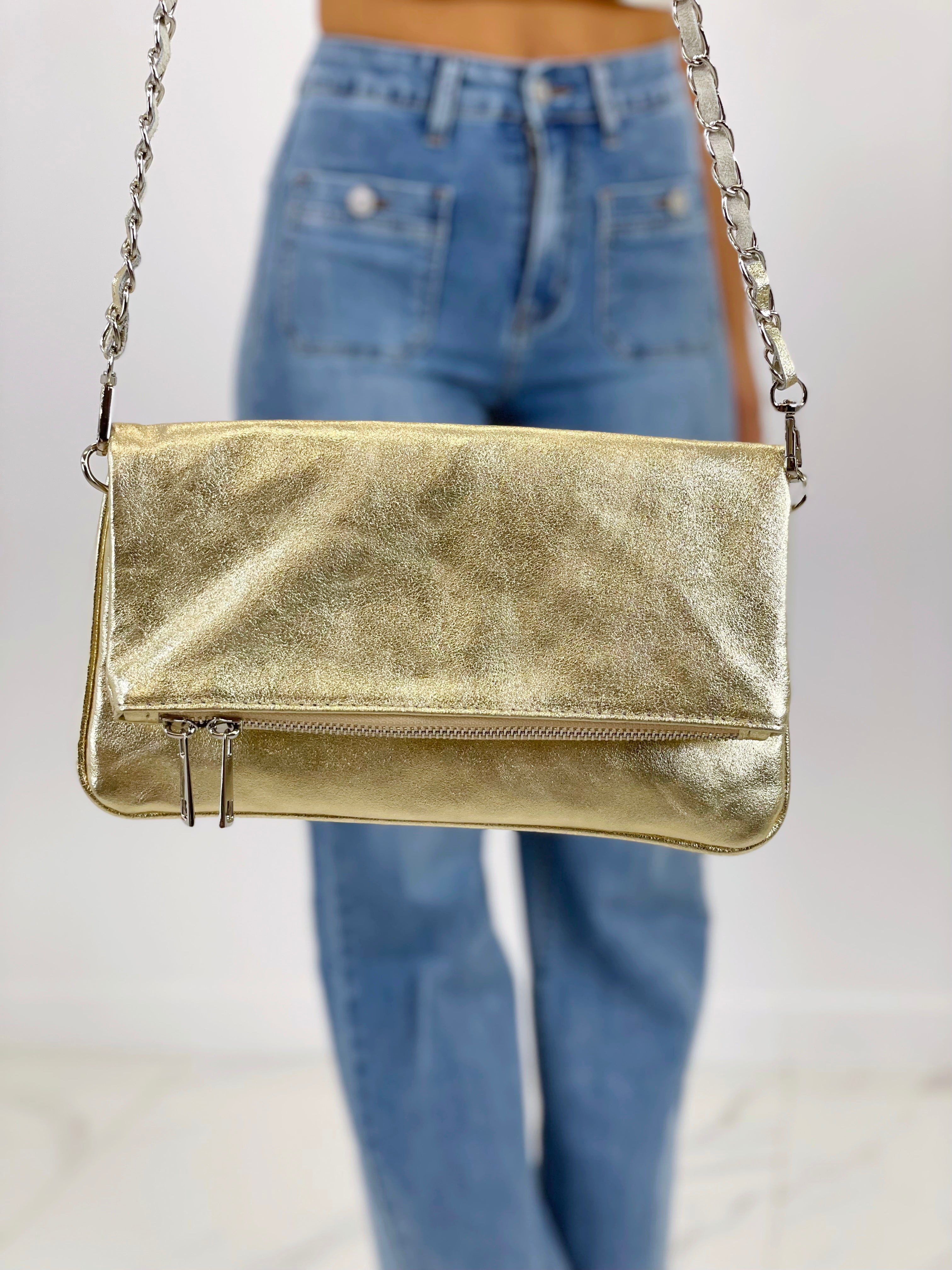 Bolso metalizado cadenas
