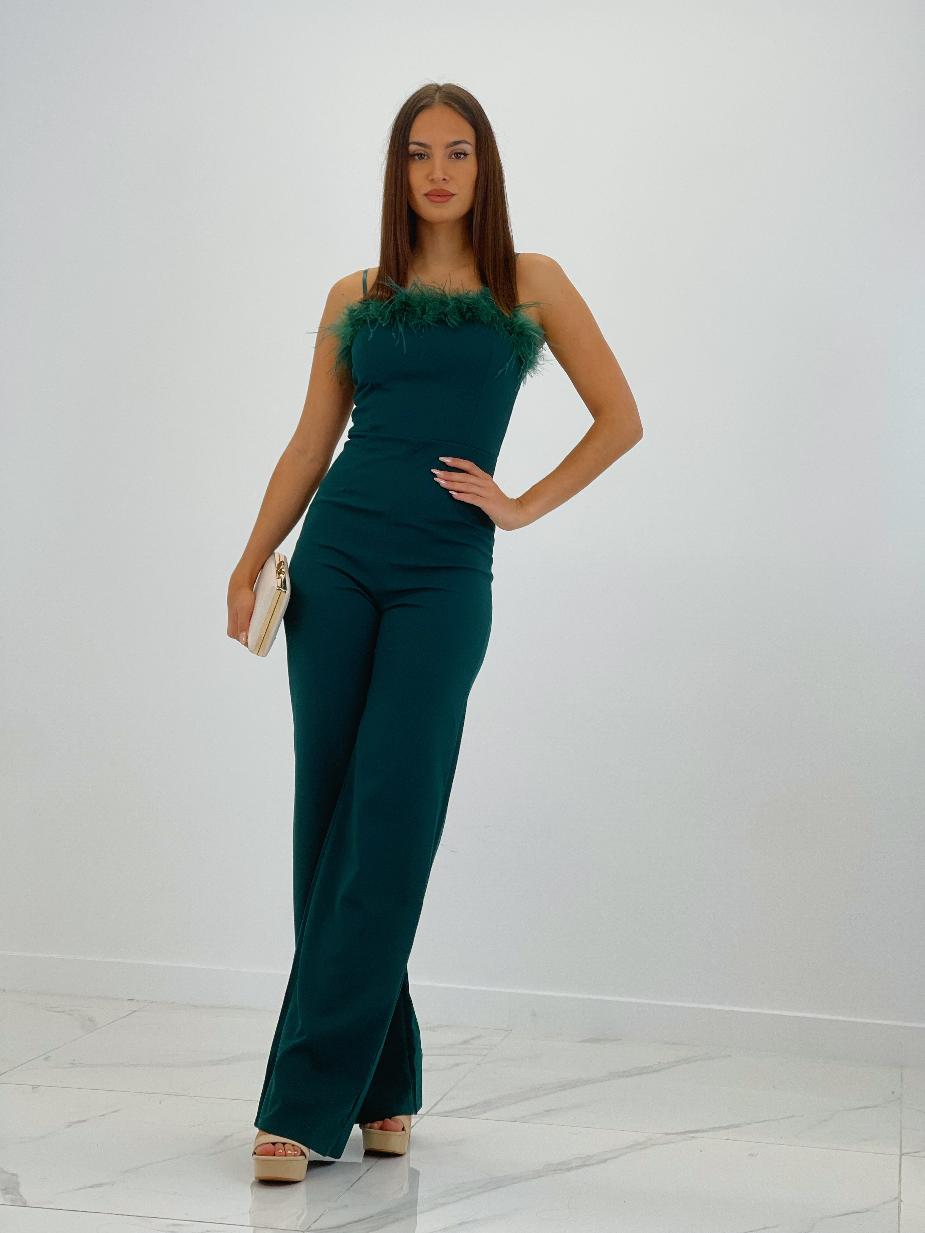 Mono crepscuba plumas