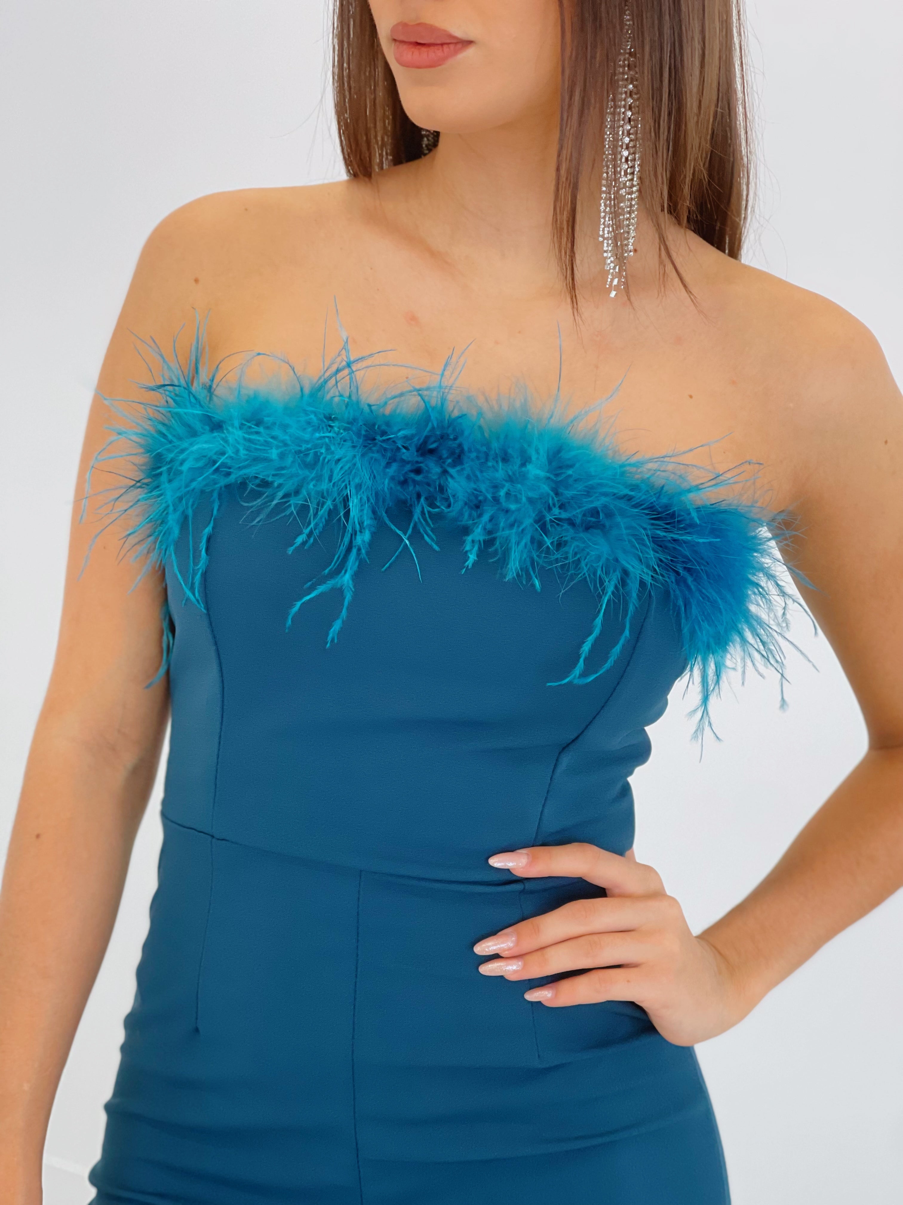 Mono crepscuba plumas