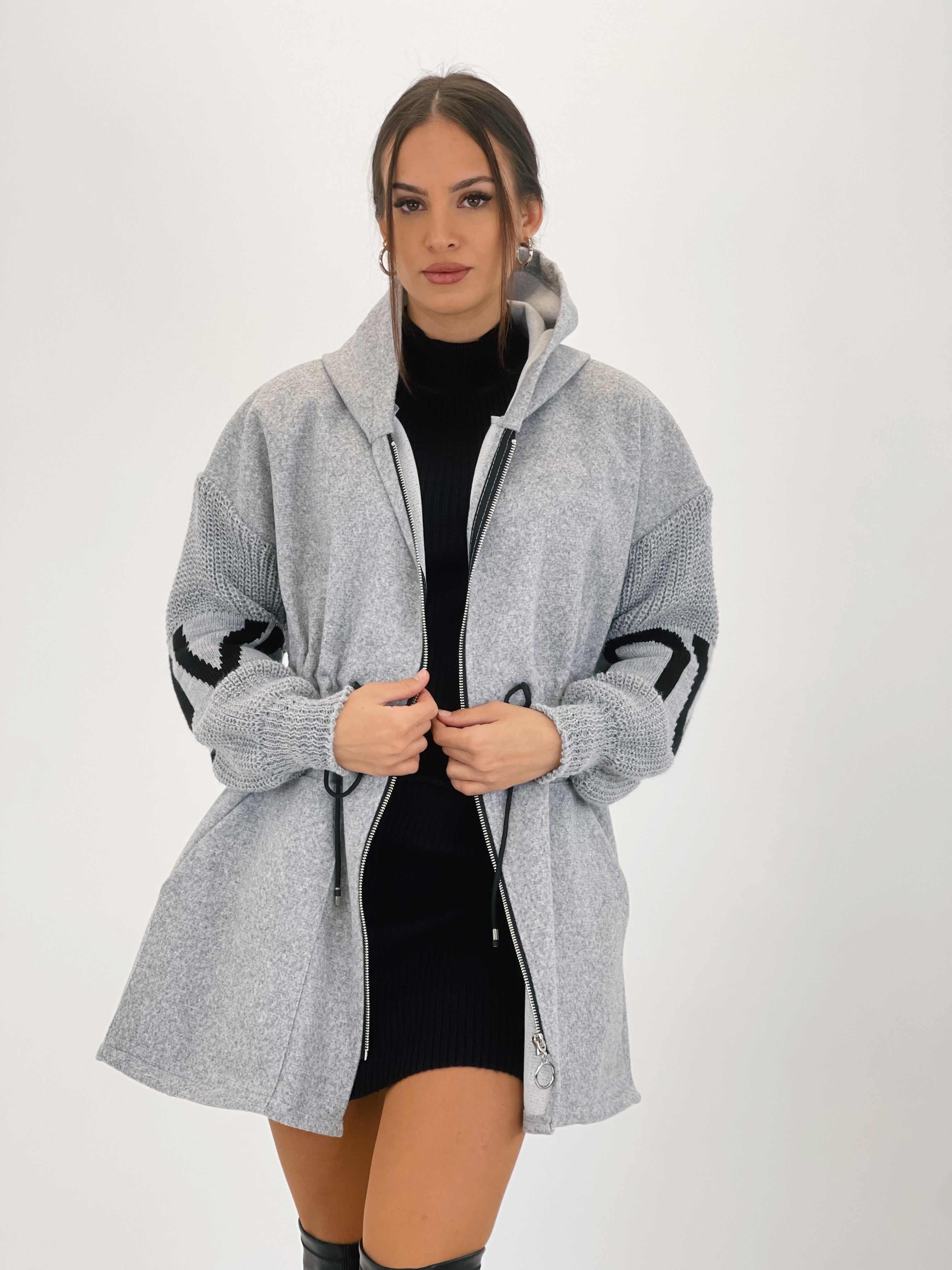 Abrigo Love mangas punto