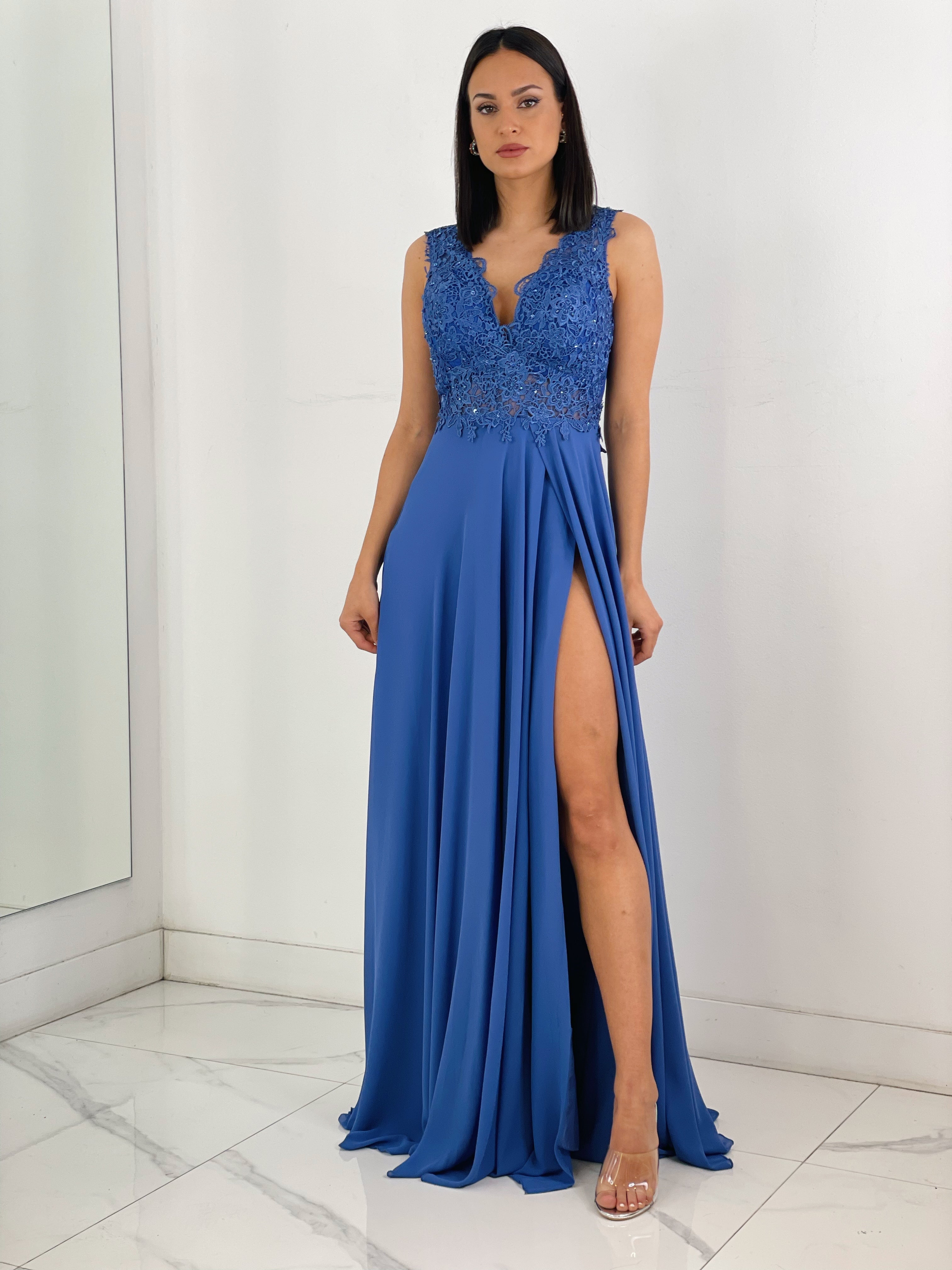 Vestido ceremonia con bordados plus size azul | Zebra&Maduixa