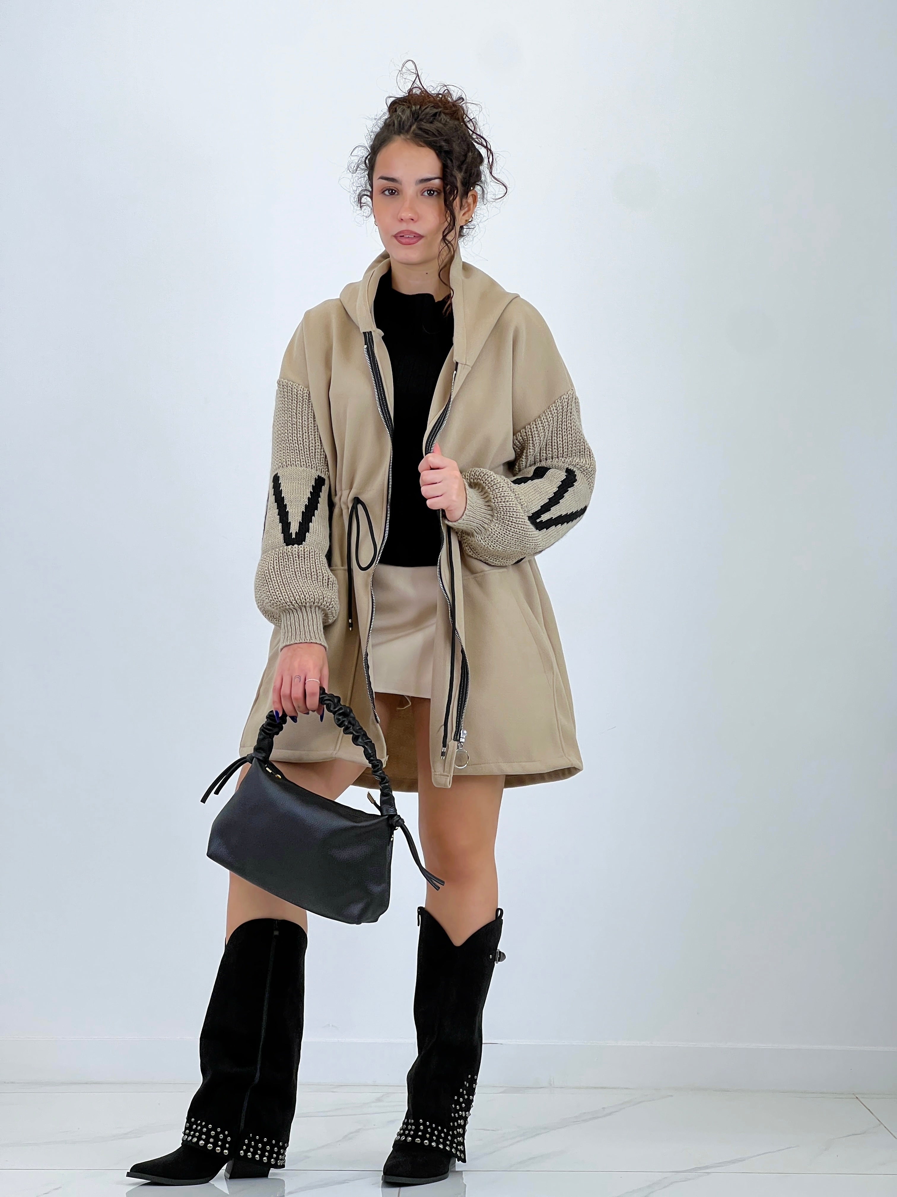 Abrigo Love mangas punto