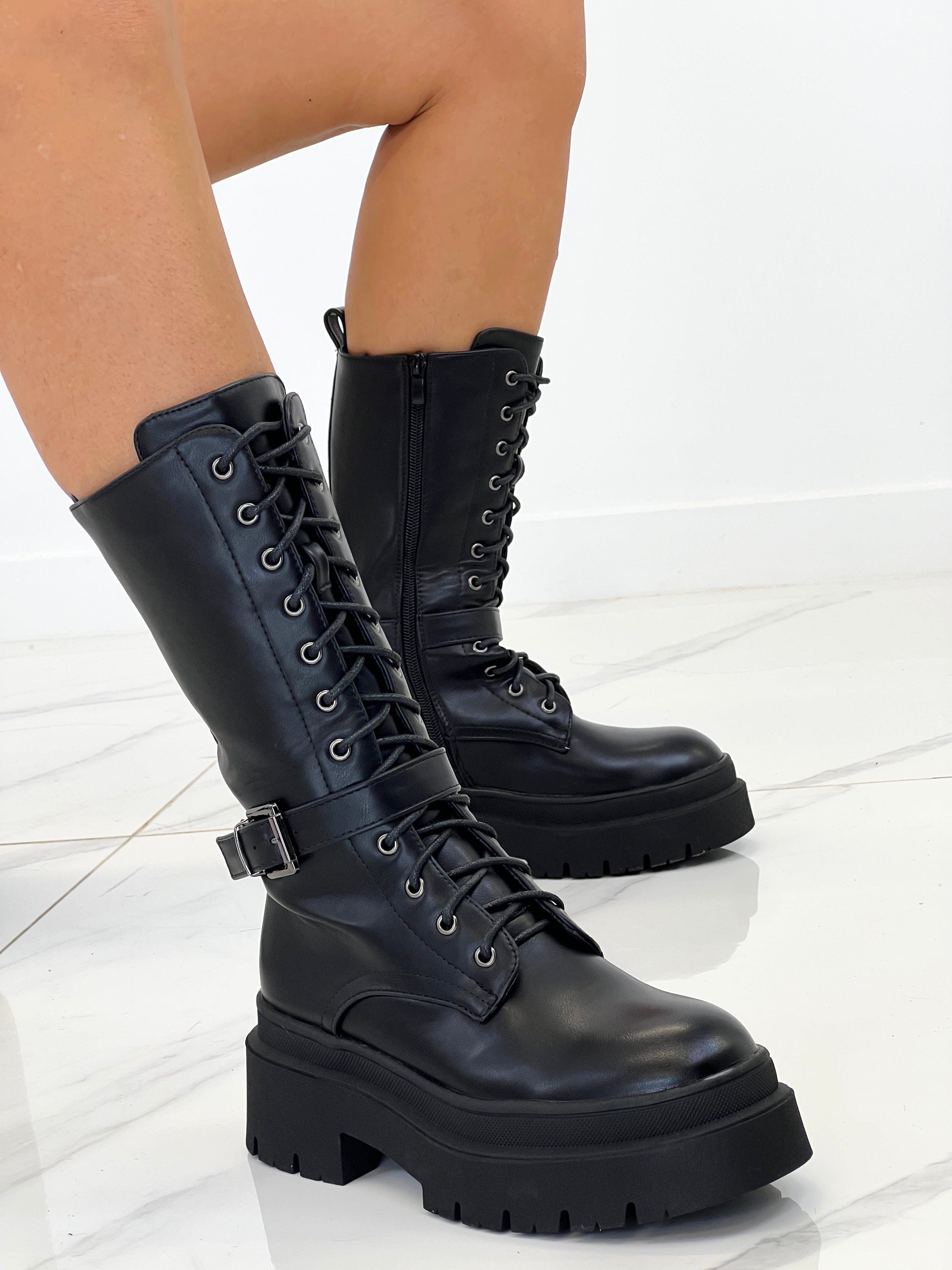 Bota planas track Luxor