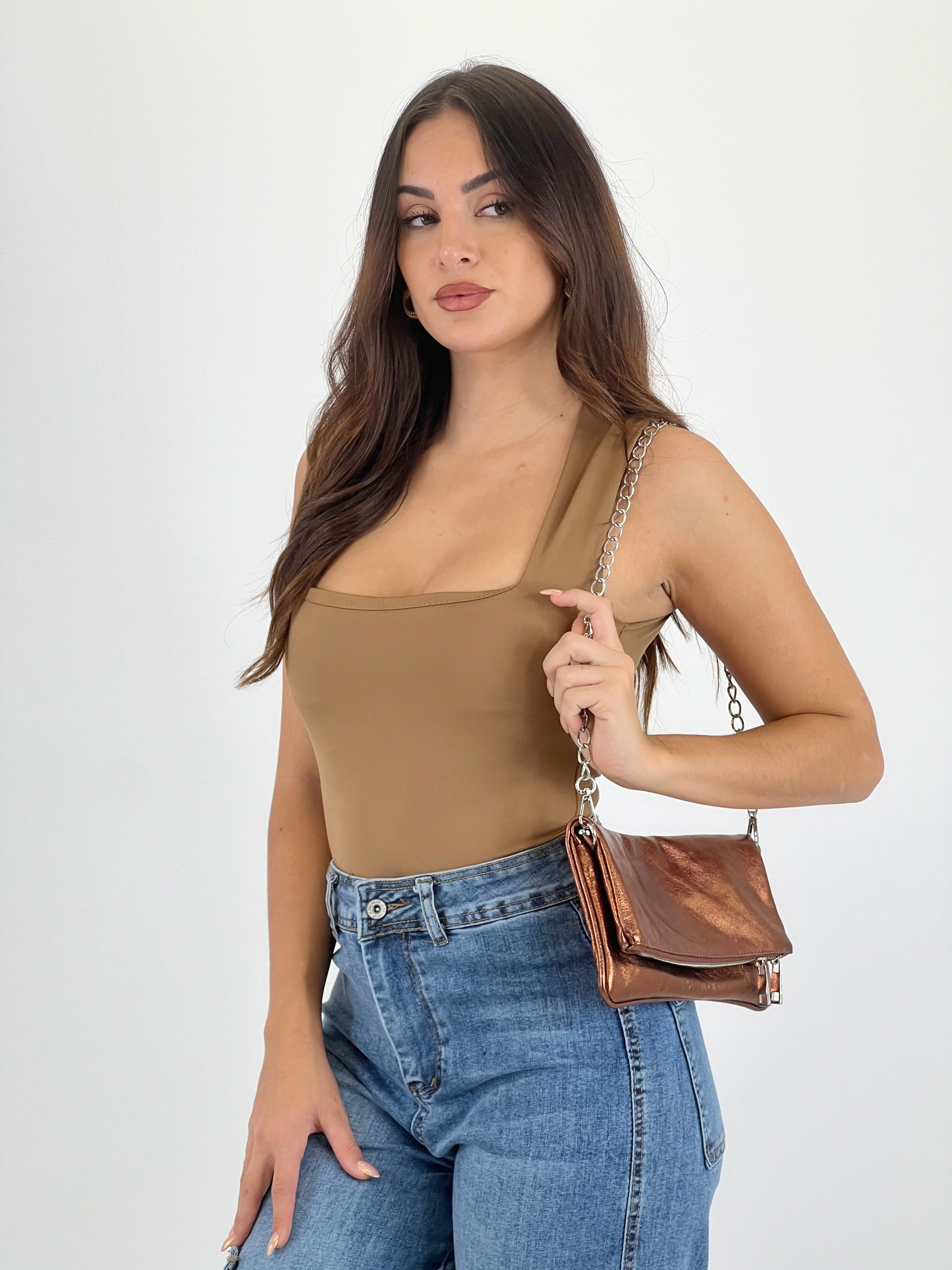 Bolso metalizado cadenas