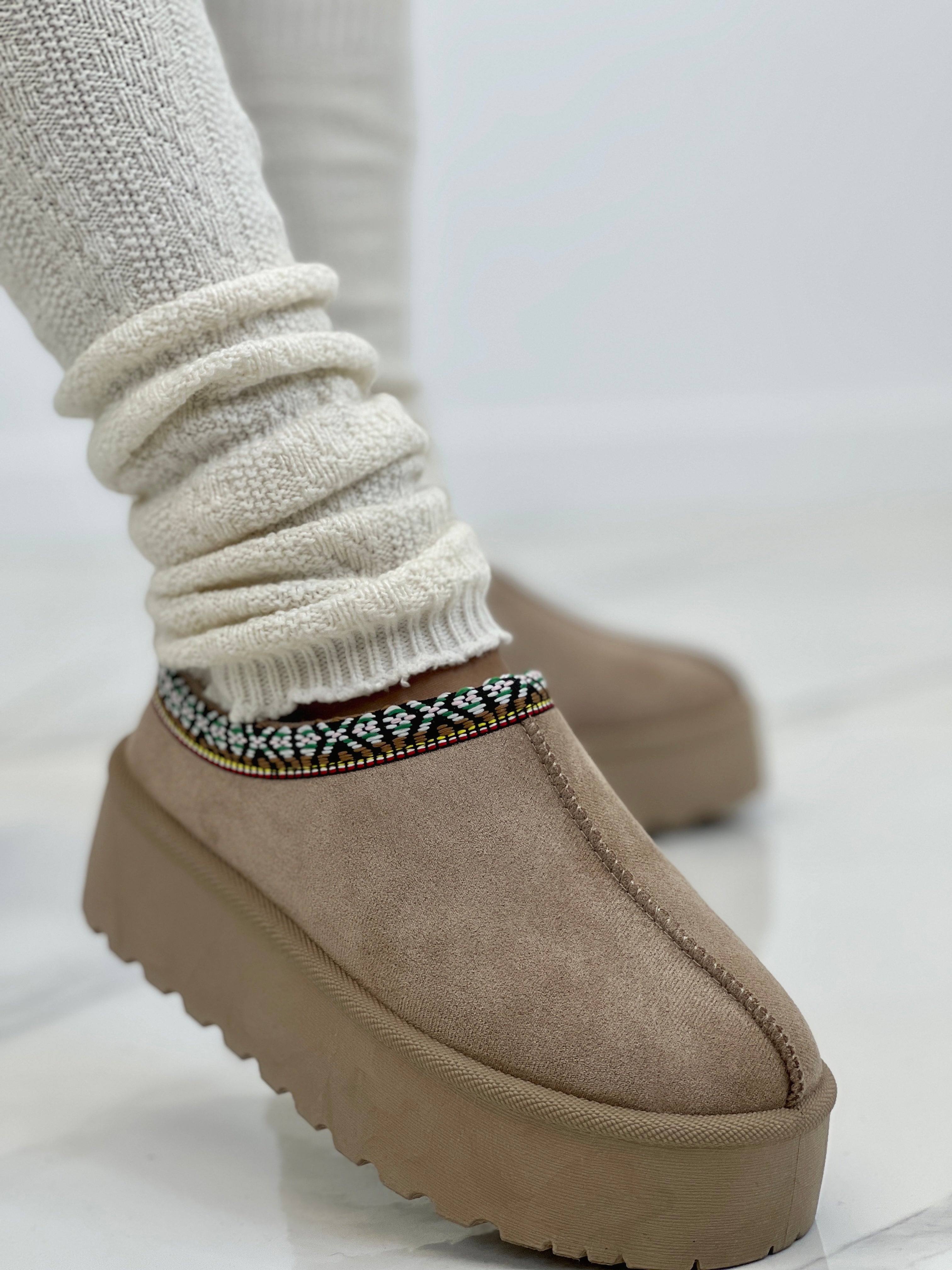 Zueco plataforma pelo