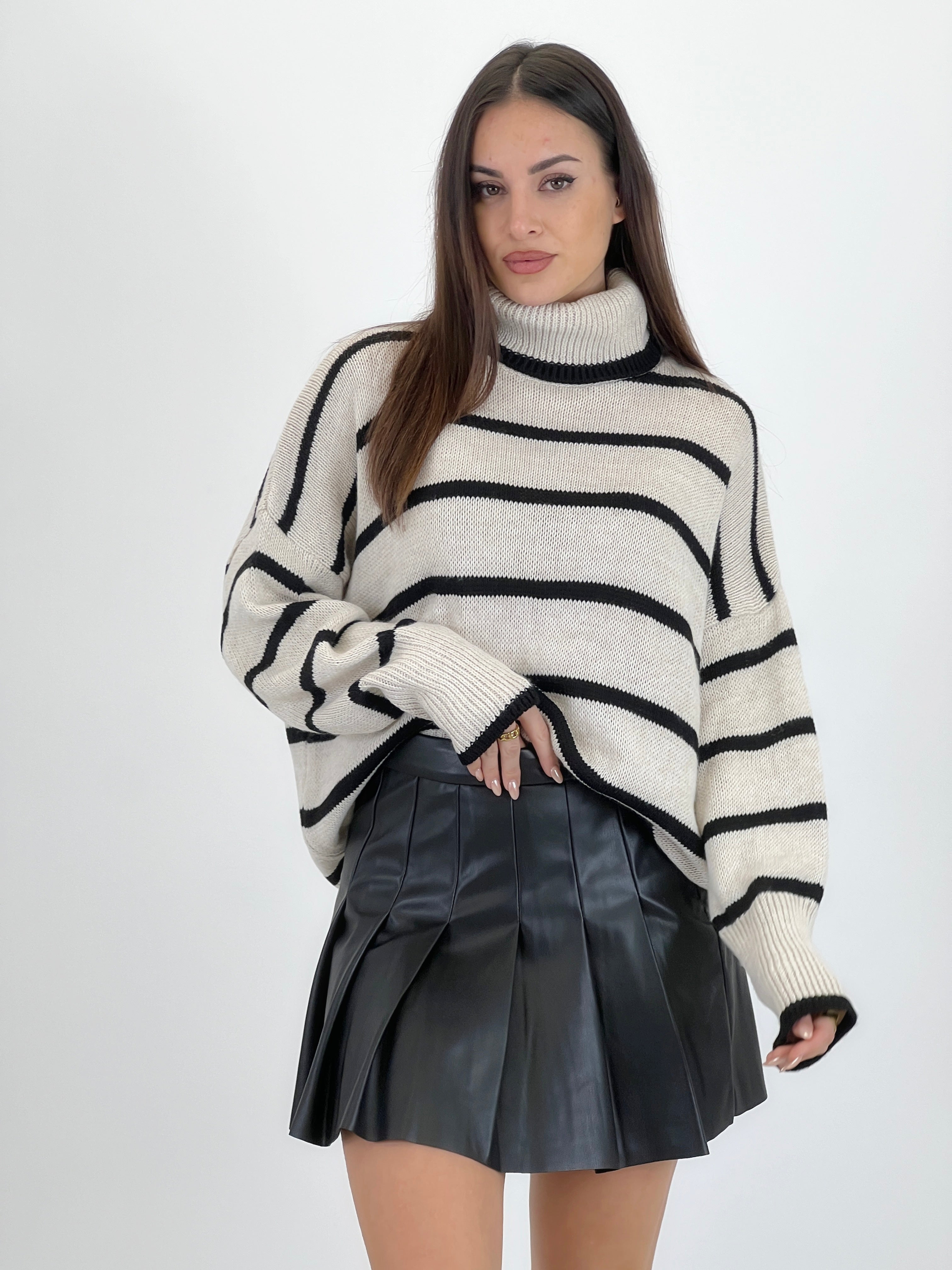 Jersey básico riscas gola subida