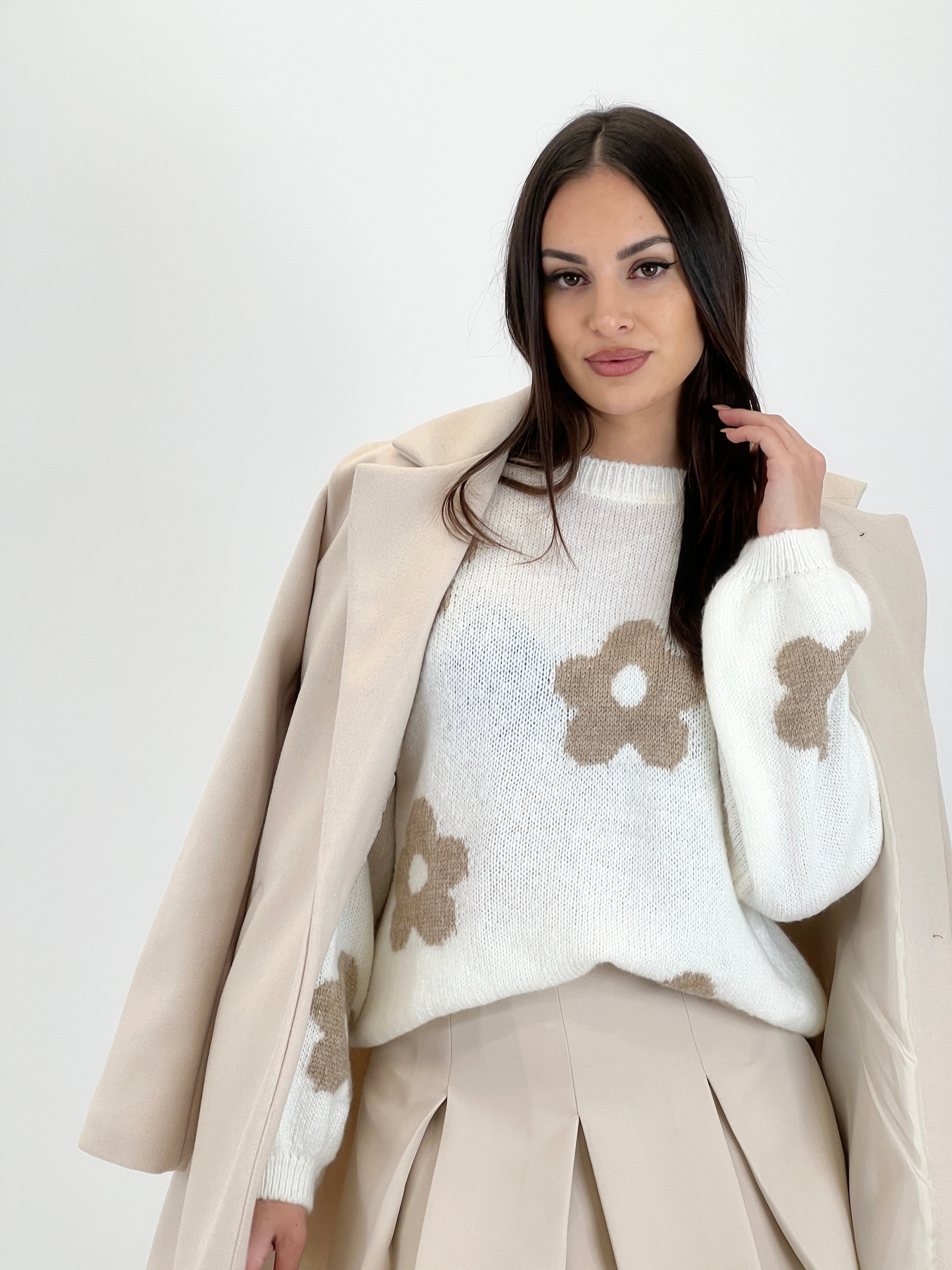 Jersey flores bordadas