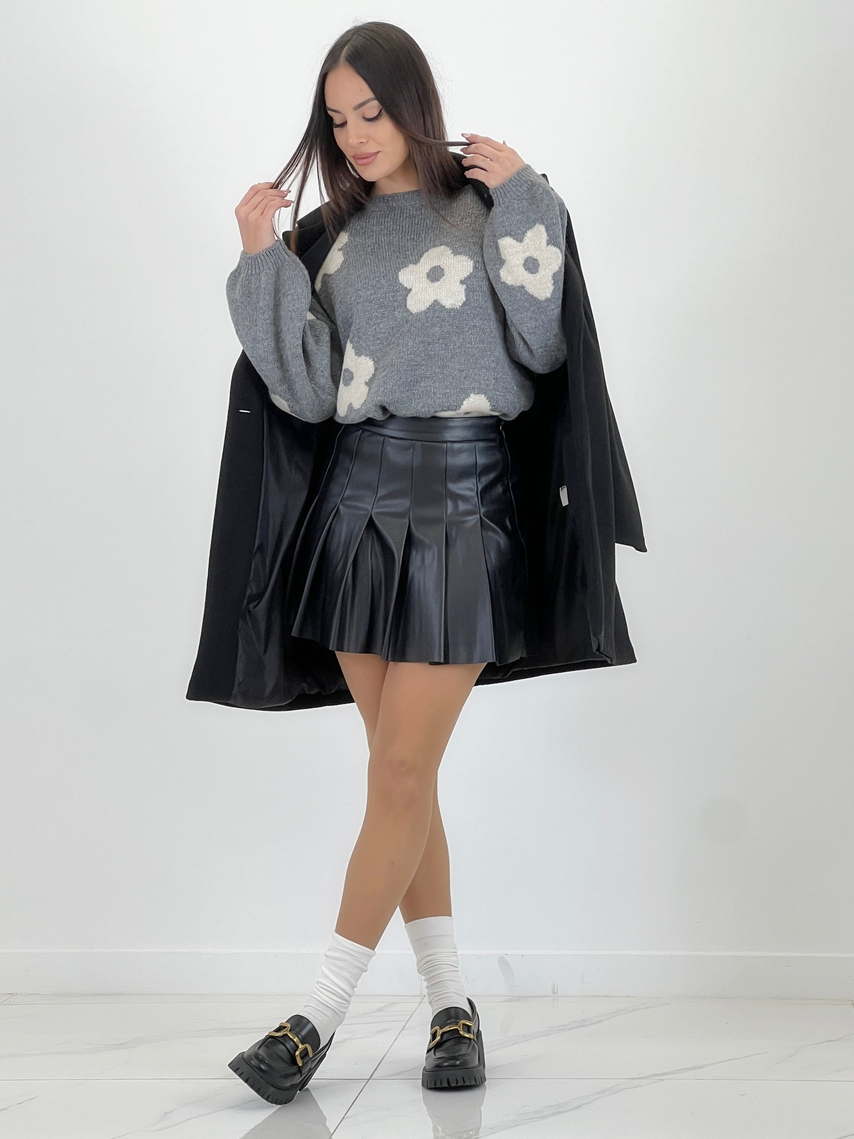 Jersey flores bordadas