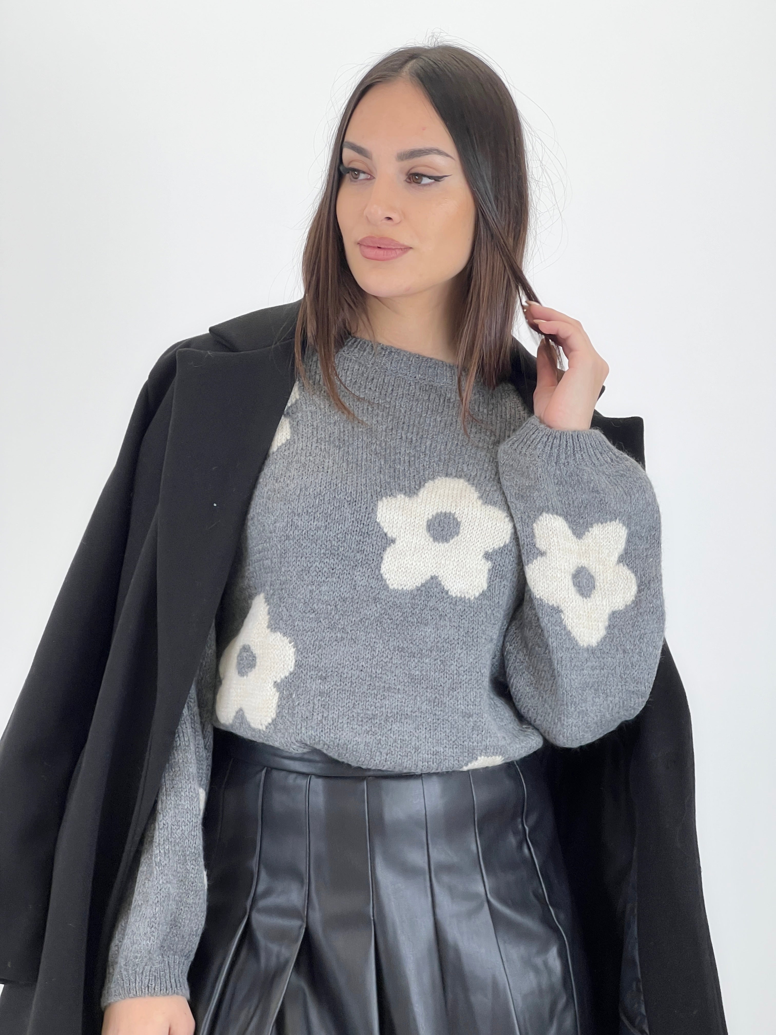 Jersey flores bordadas