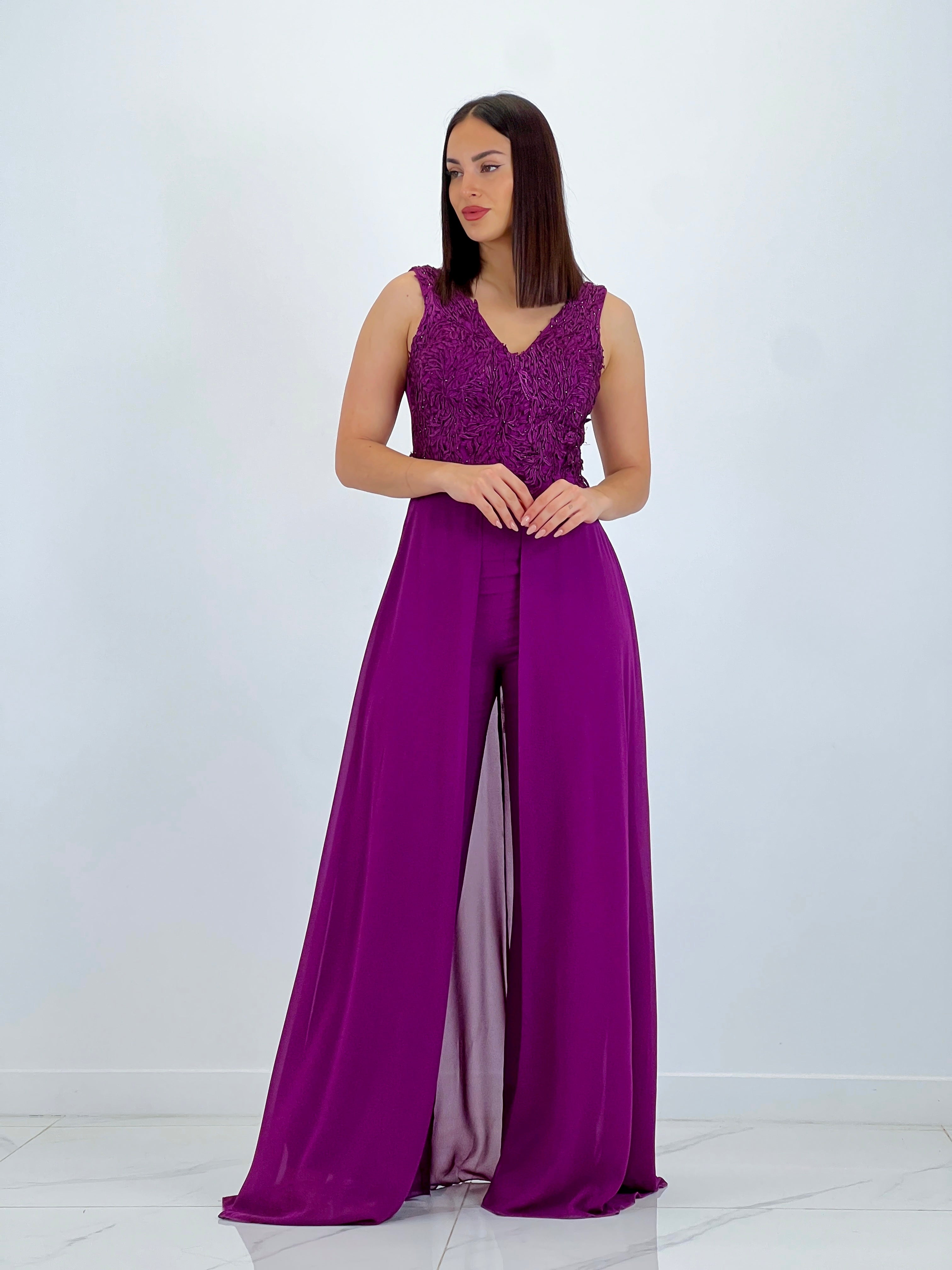 Mono con capa pedrería Inés