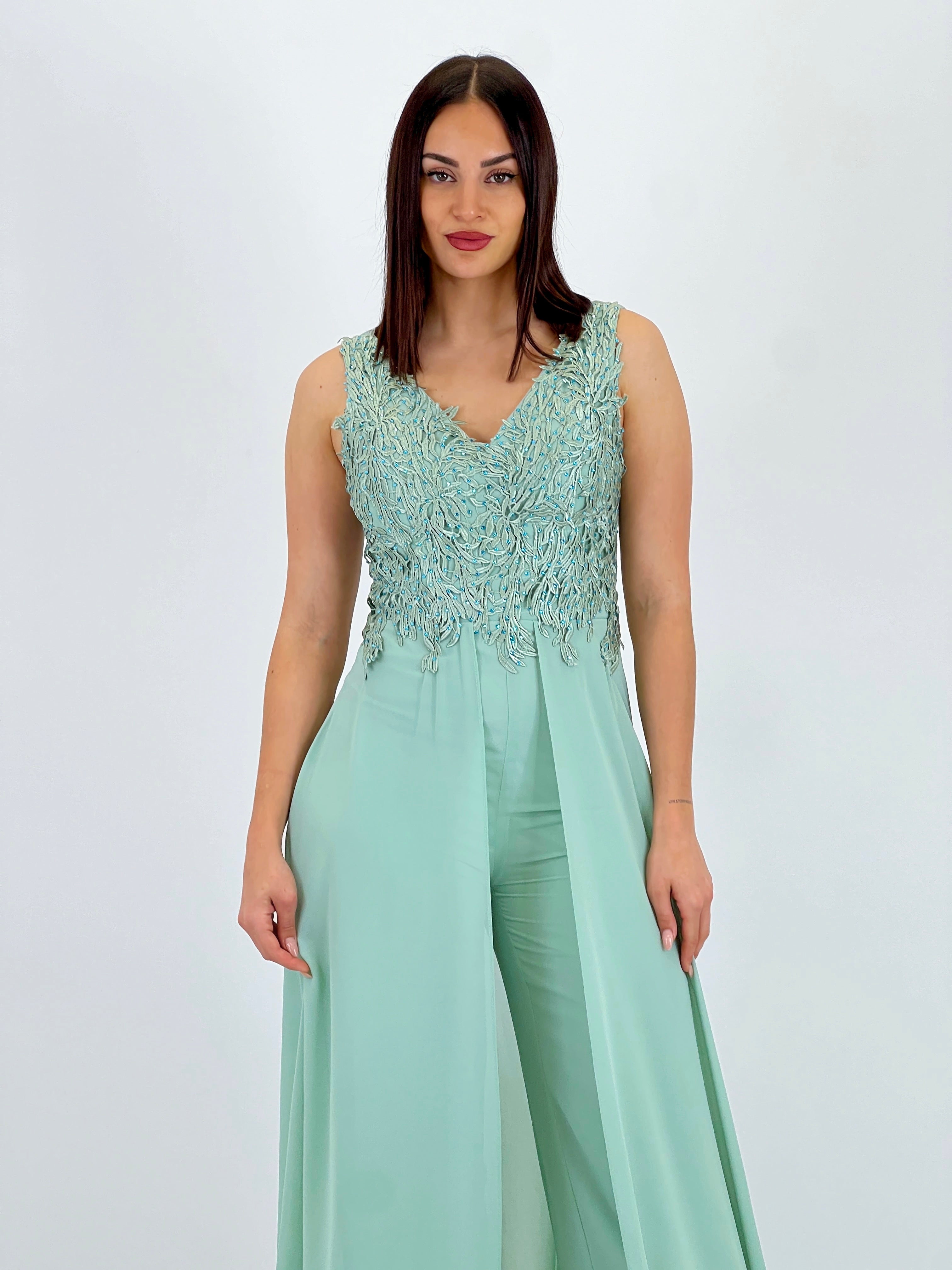 Mono con capa pedrería Inés