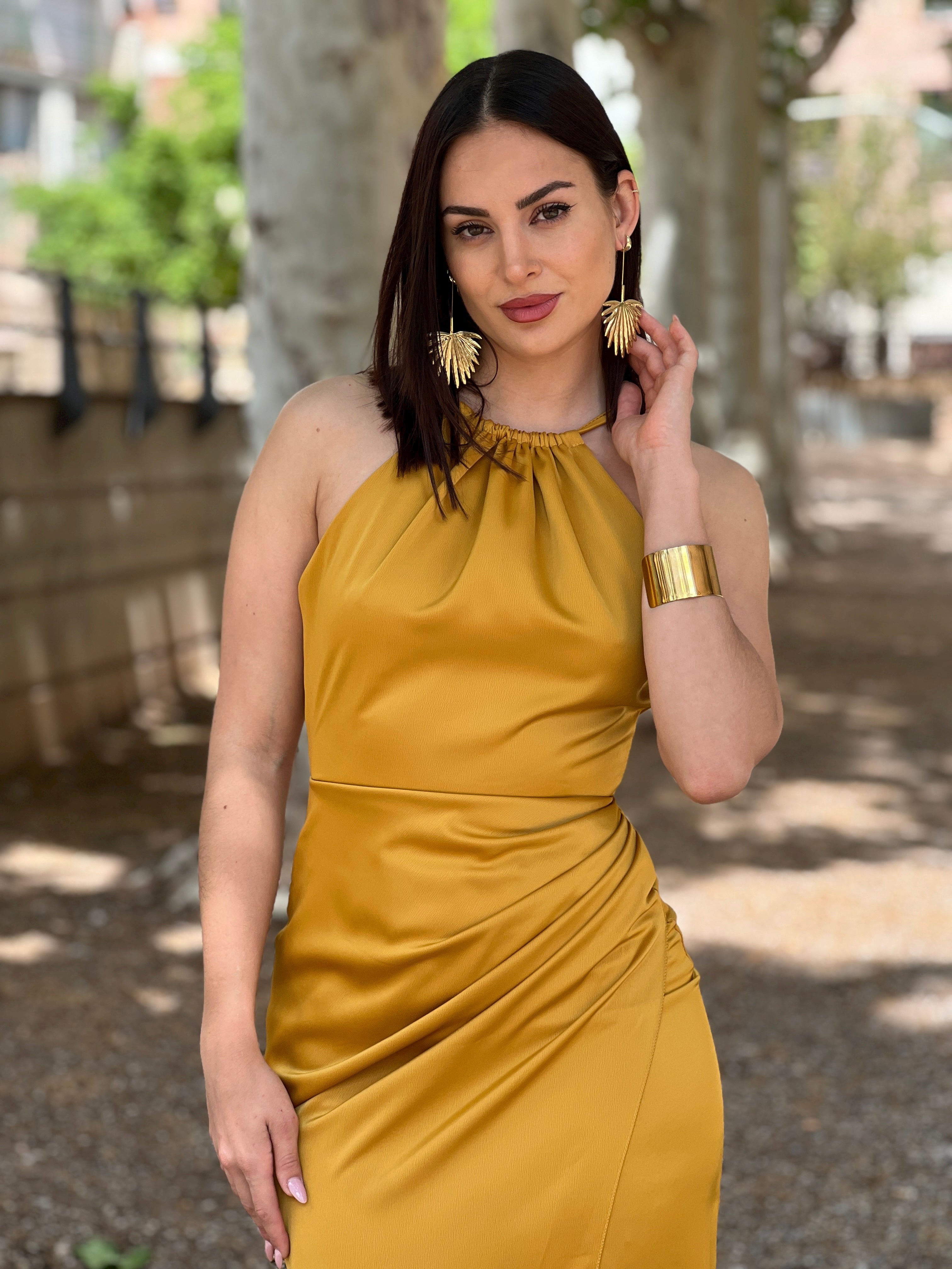 Vestido raso halter Gala