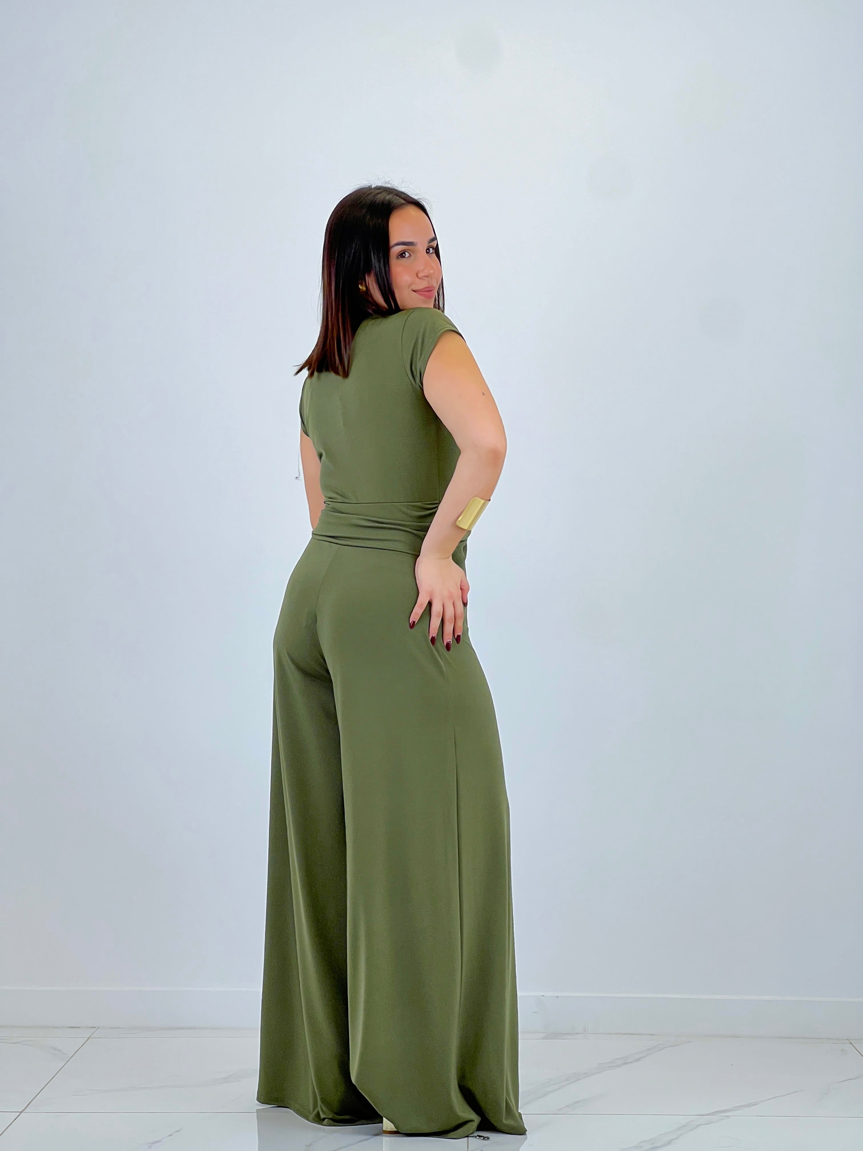 Mono fruncido manga corta