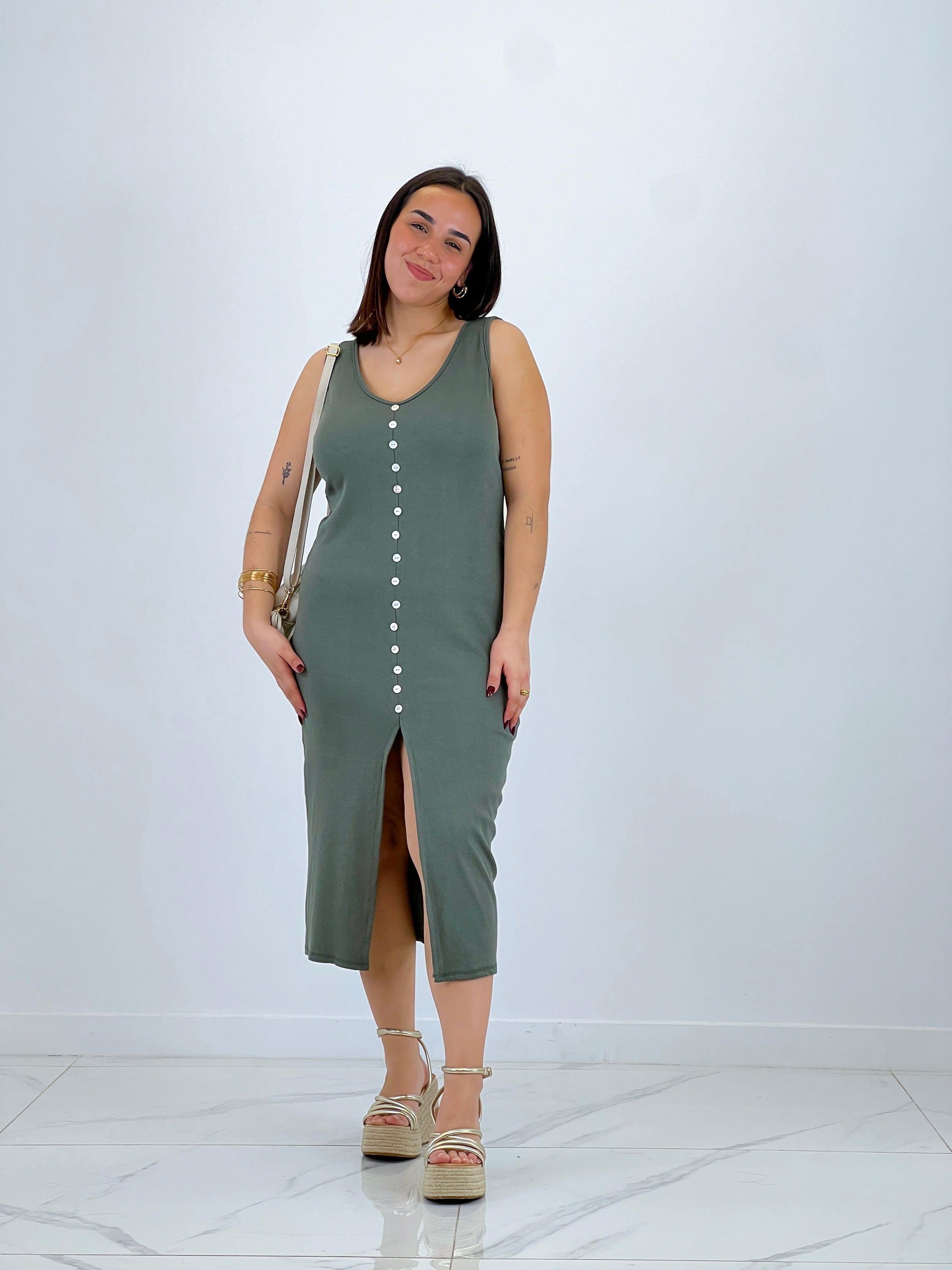 Vestido canalé botones