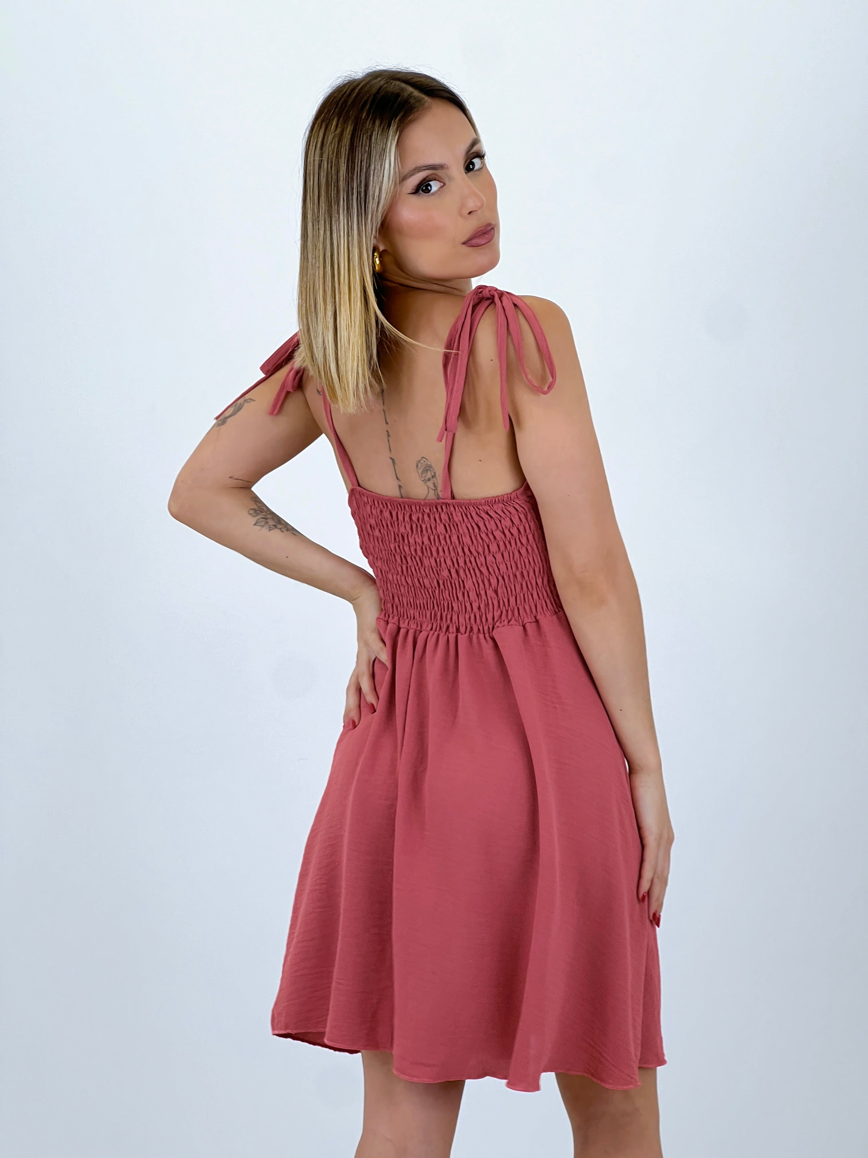 Vestido corto tirantes regulables
