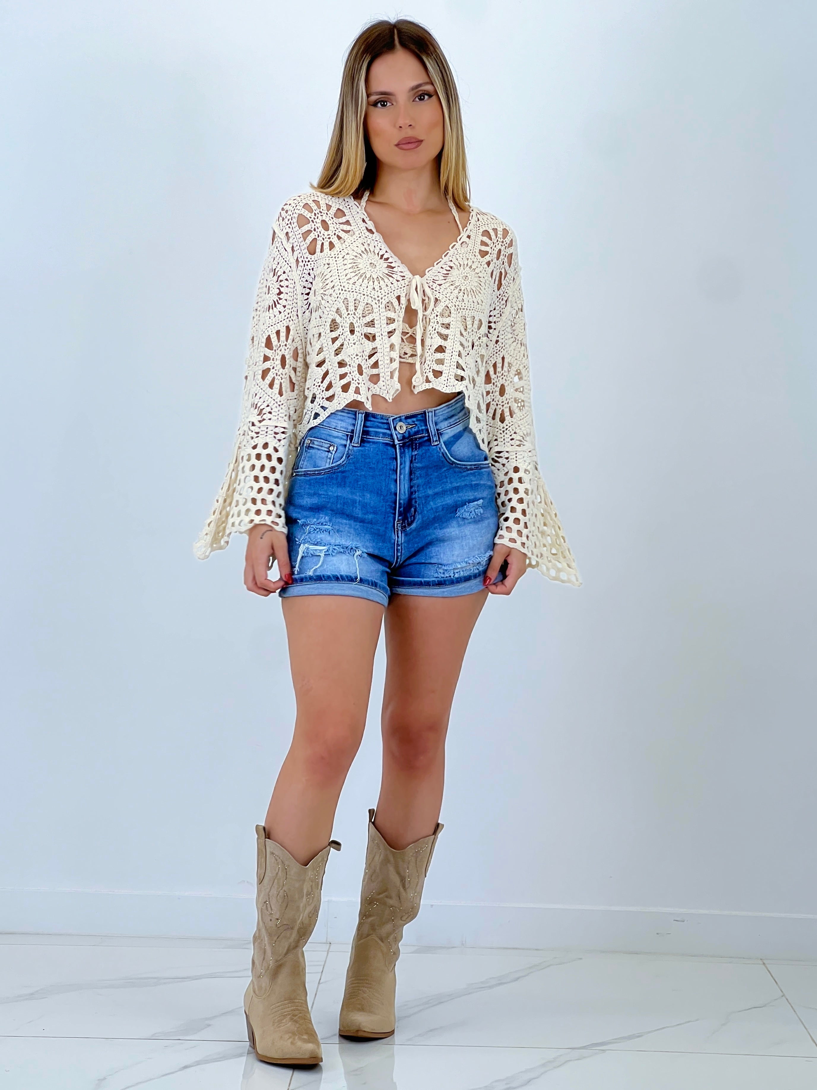 Embroidered flared sleeve jacket