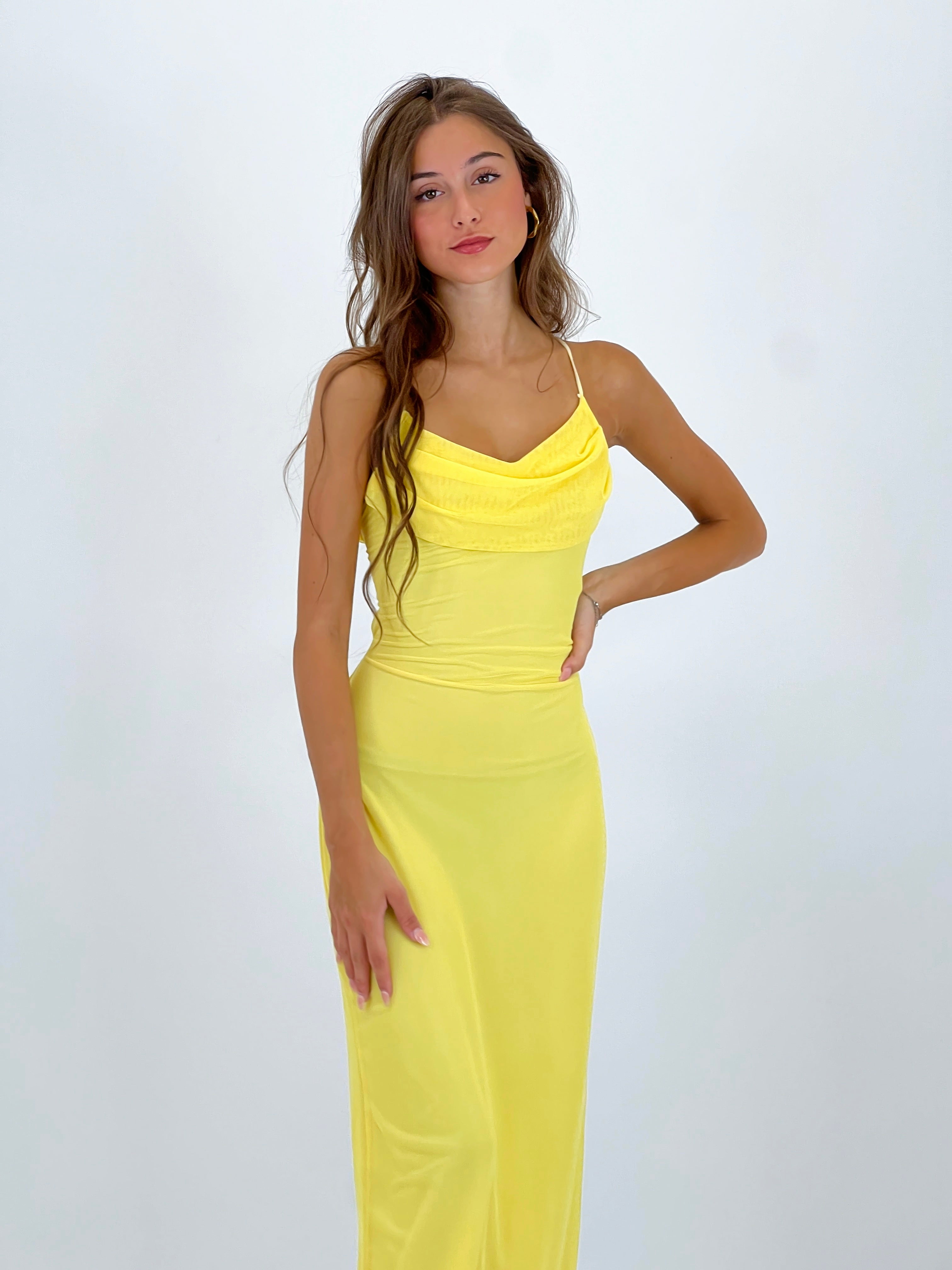 Vestido midi tirante tul