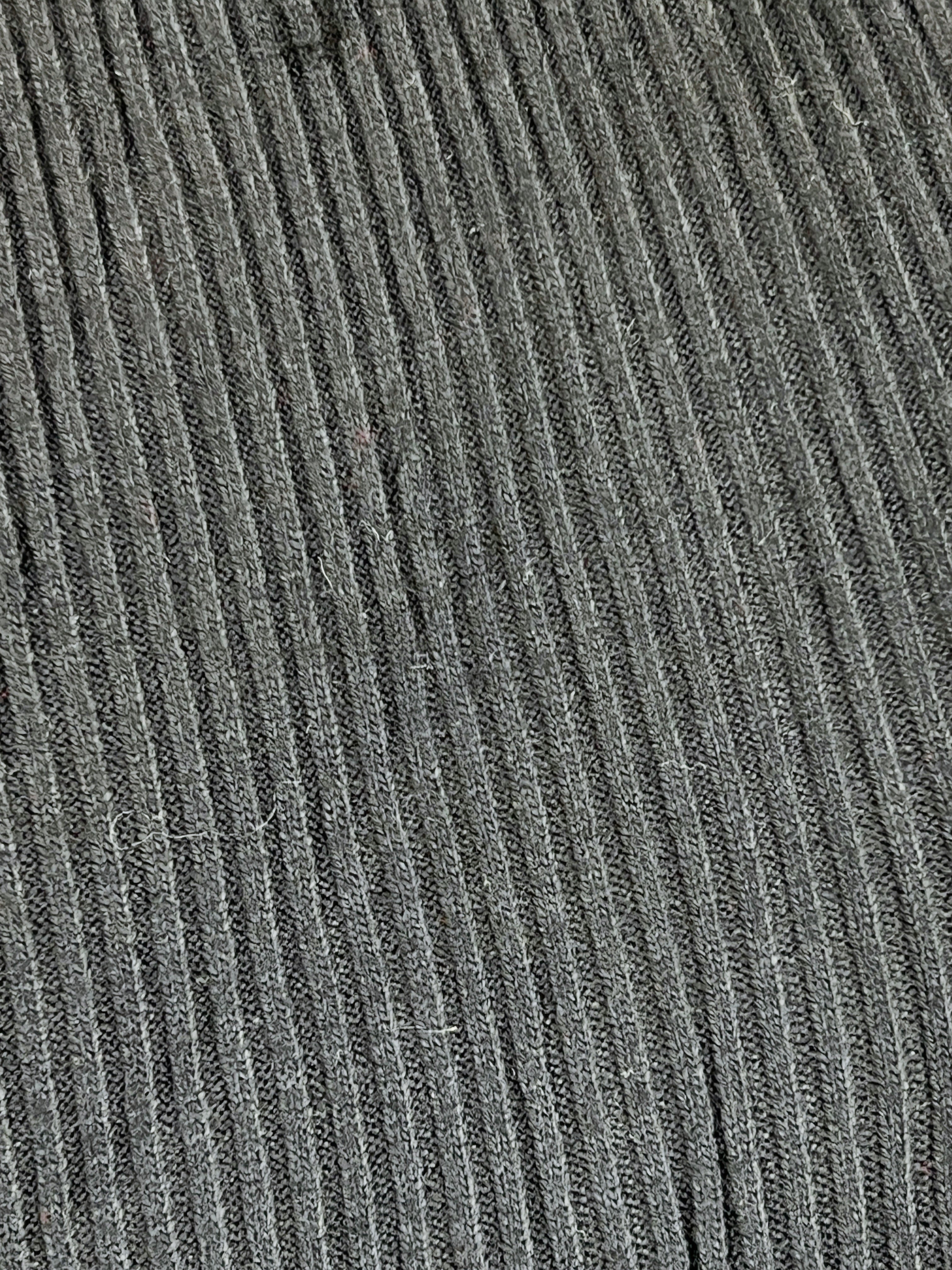 Jersey ceñido cuello subido