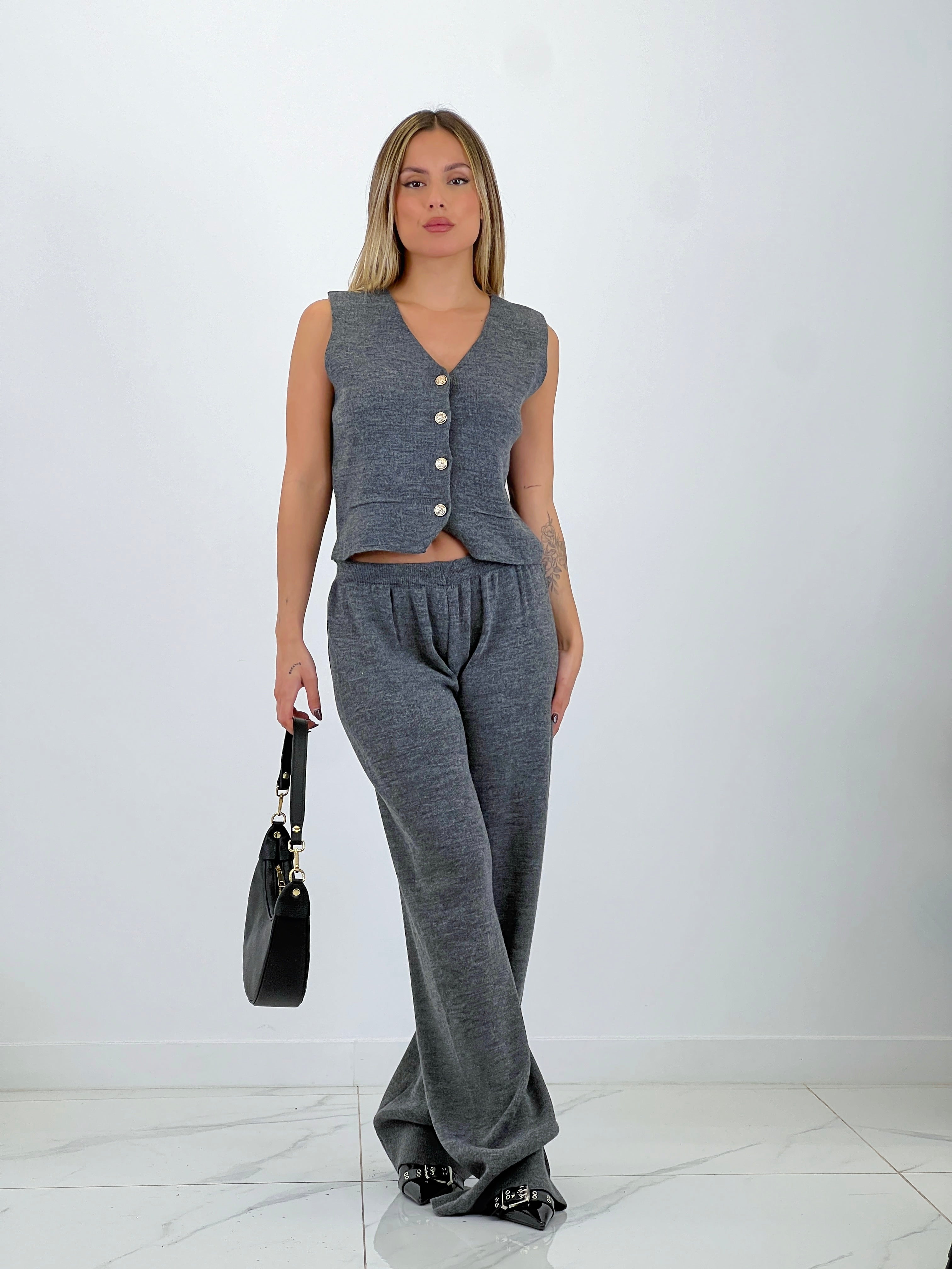 Conjunto punto chaleco y pantalón recto