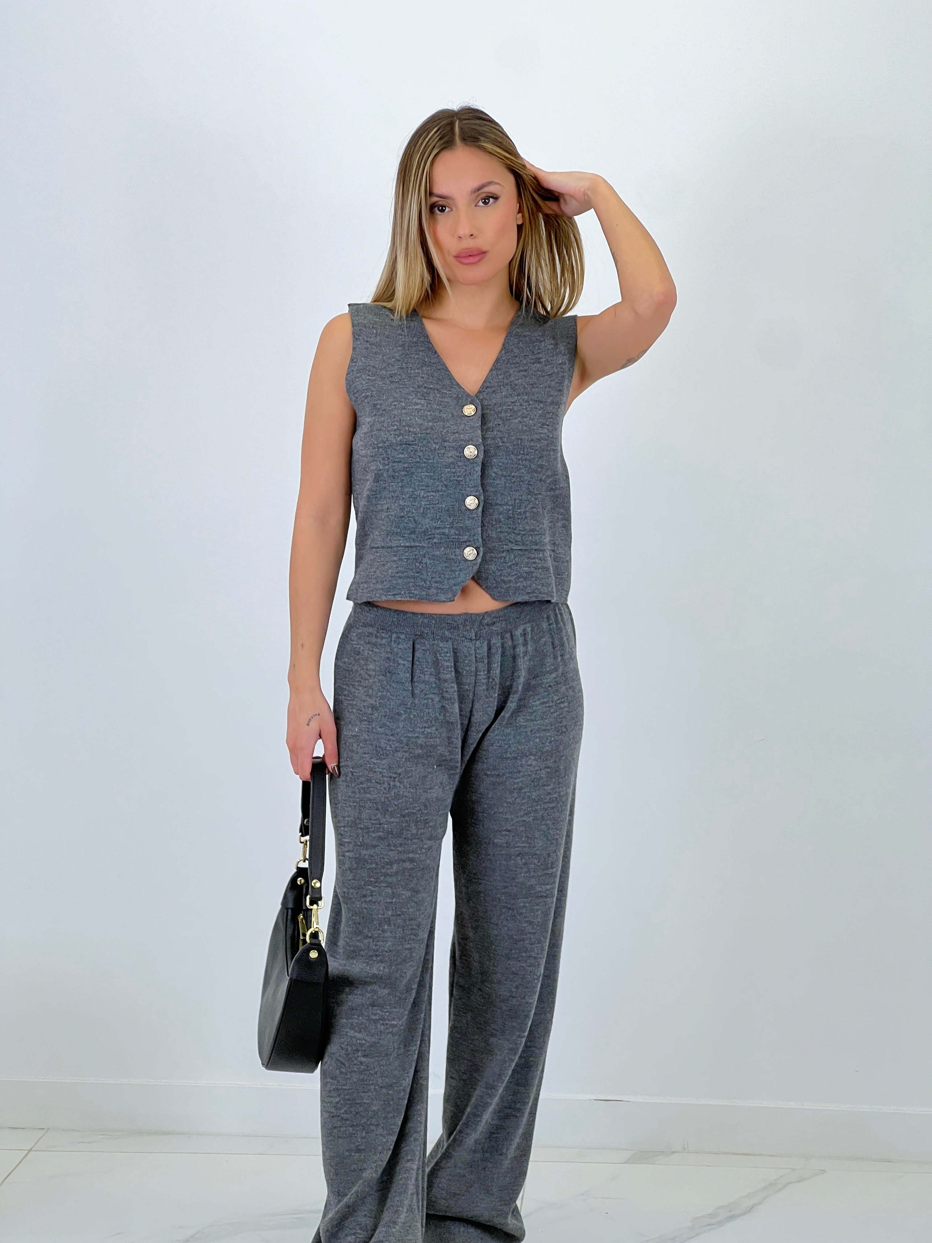 Conjunto punto chaleco y pantalón recto