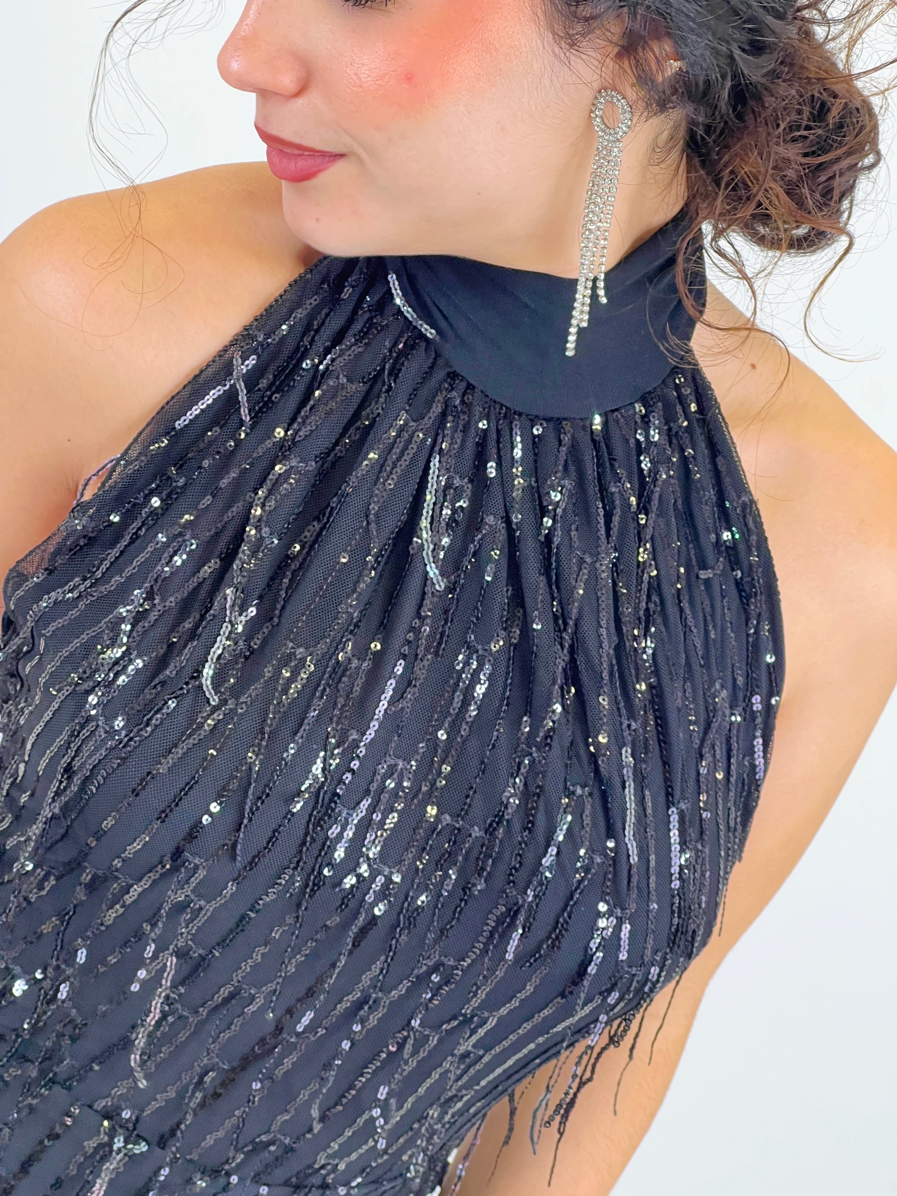 Mono halter flecos lentejuelas