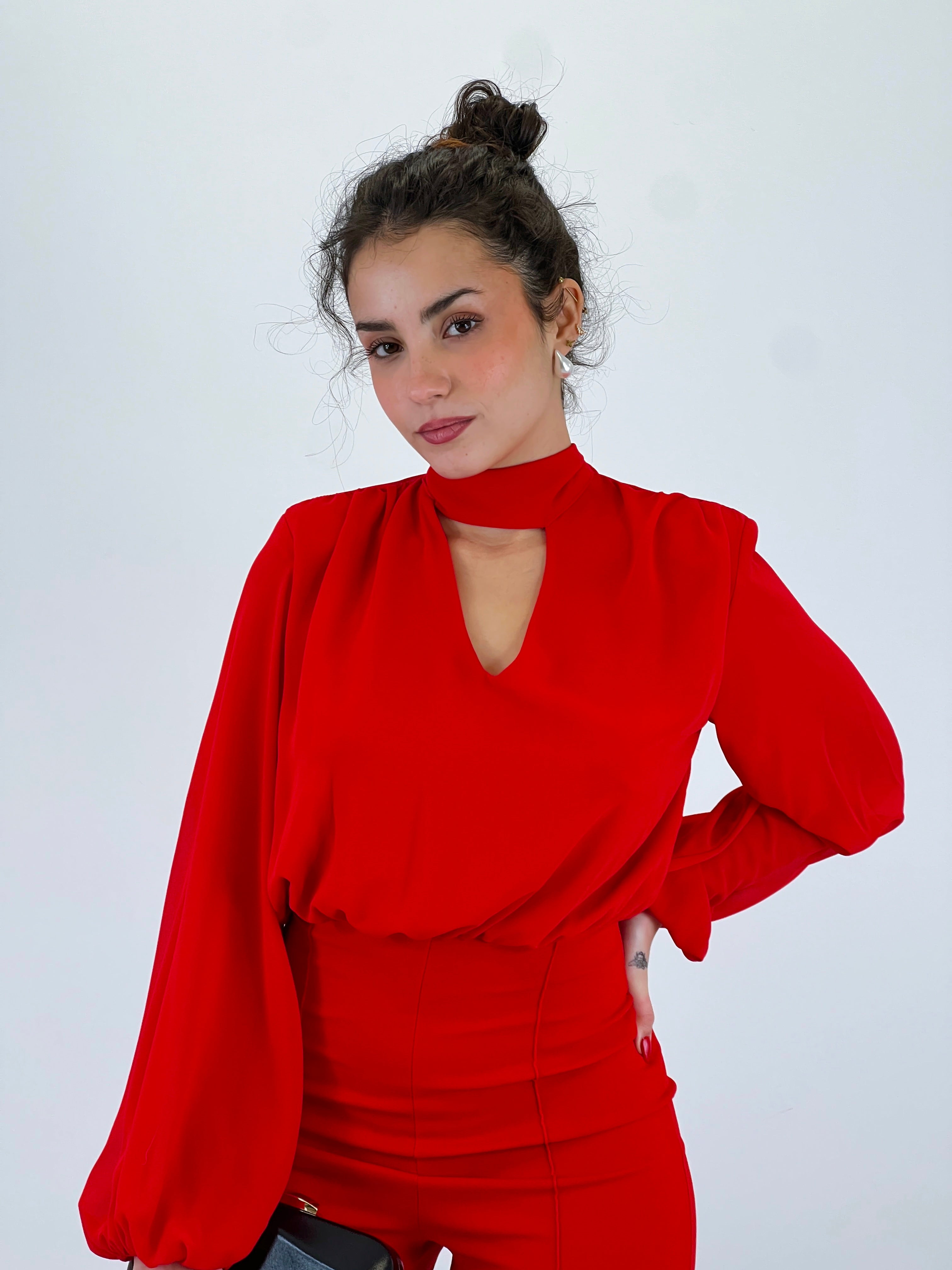 Collier ras-du-cou mono manga longue transparences