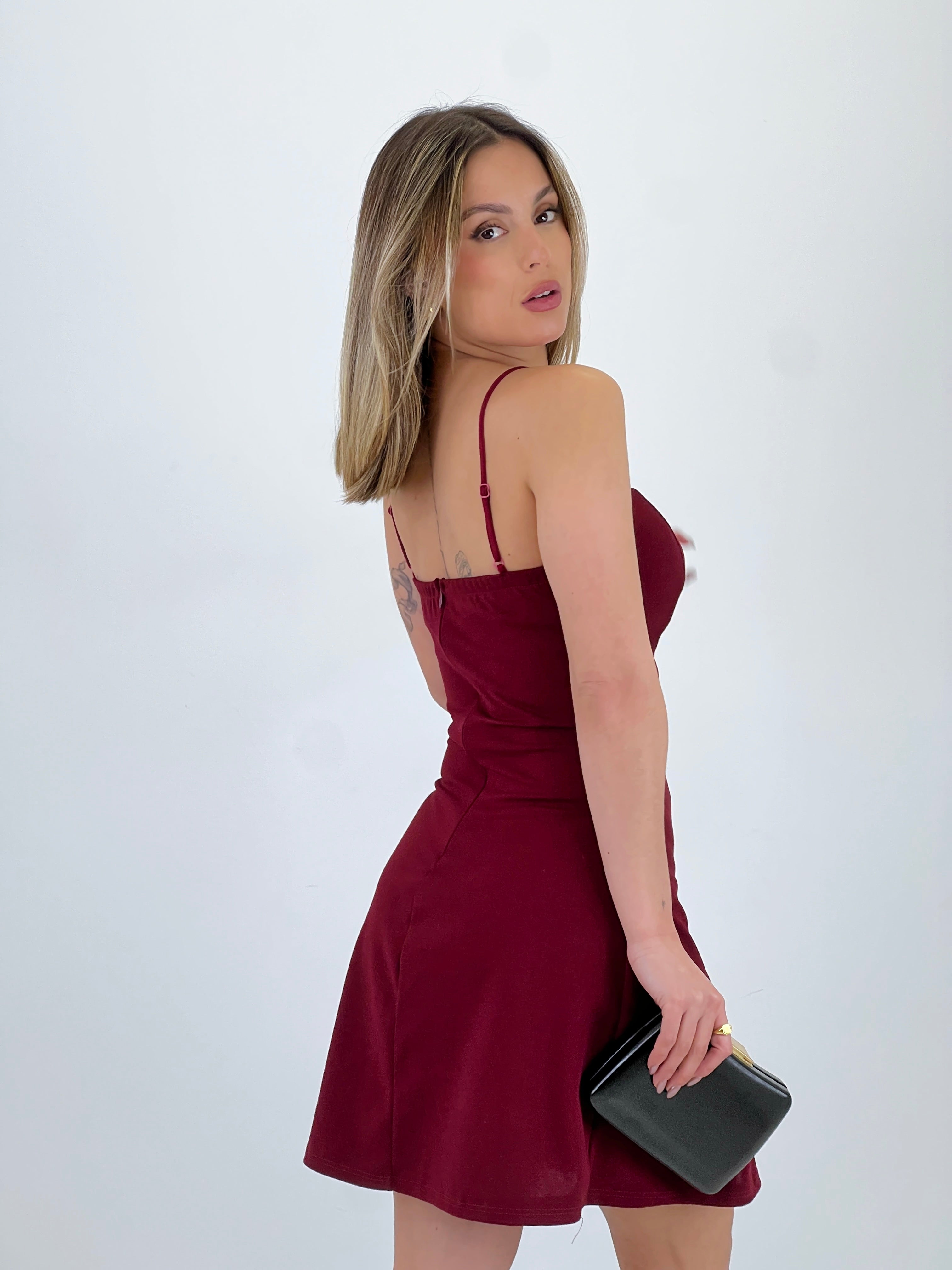 Vestido crepé corto evasé