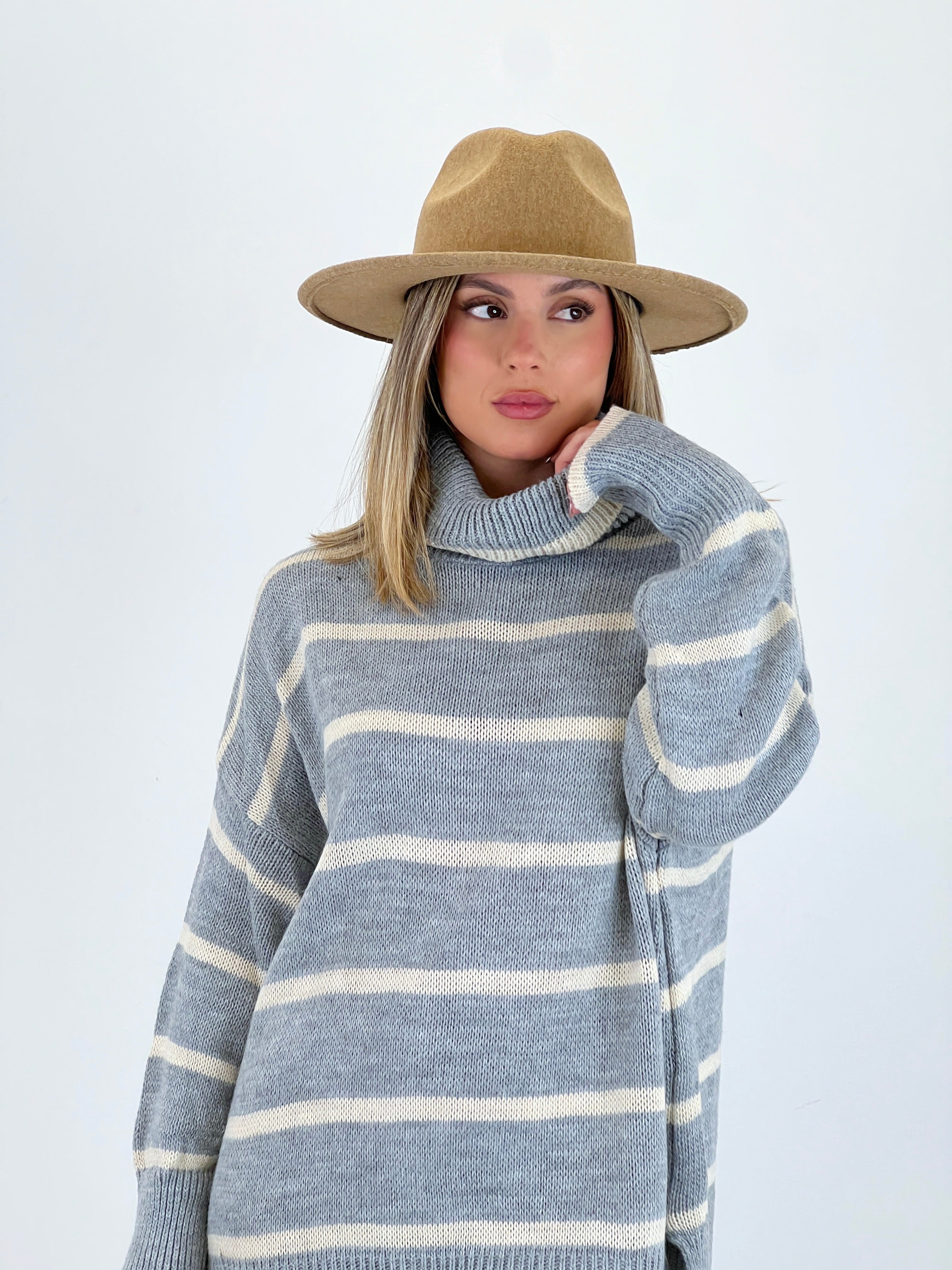 Jersey básico riscas gola subida