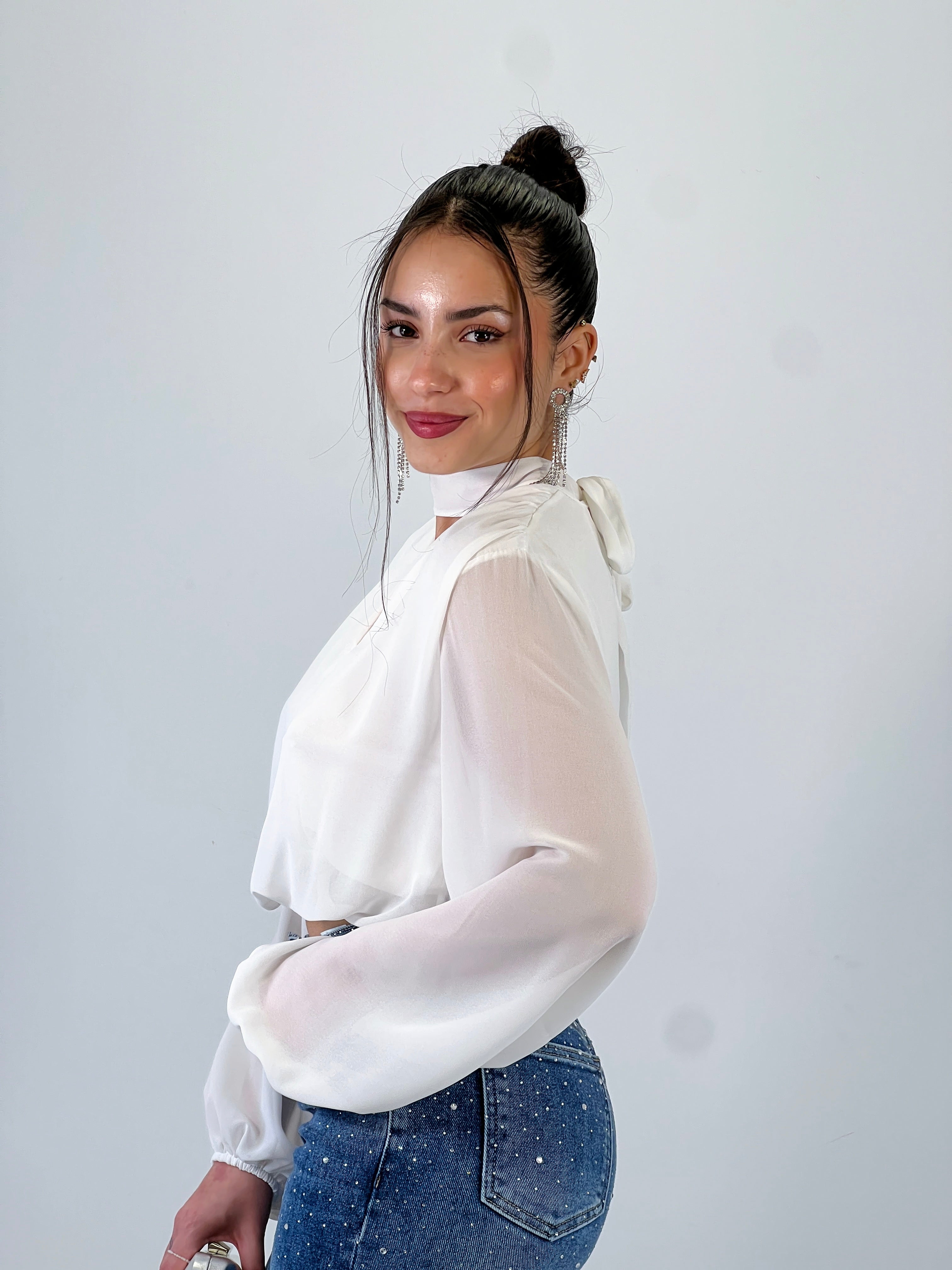 Blusa crop gasa choker