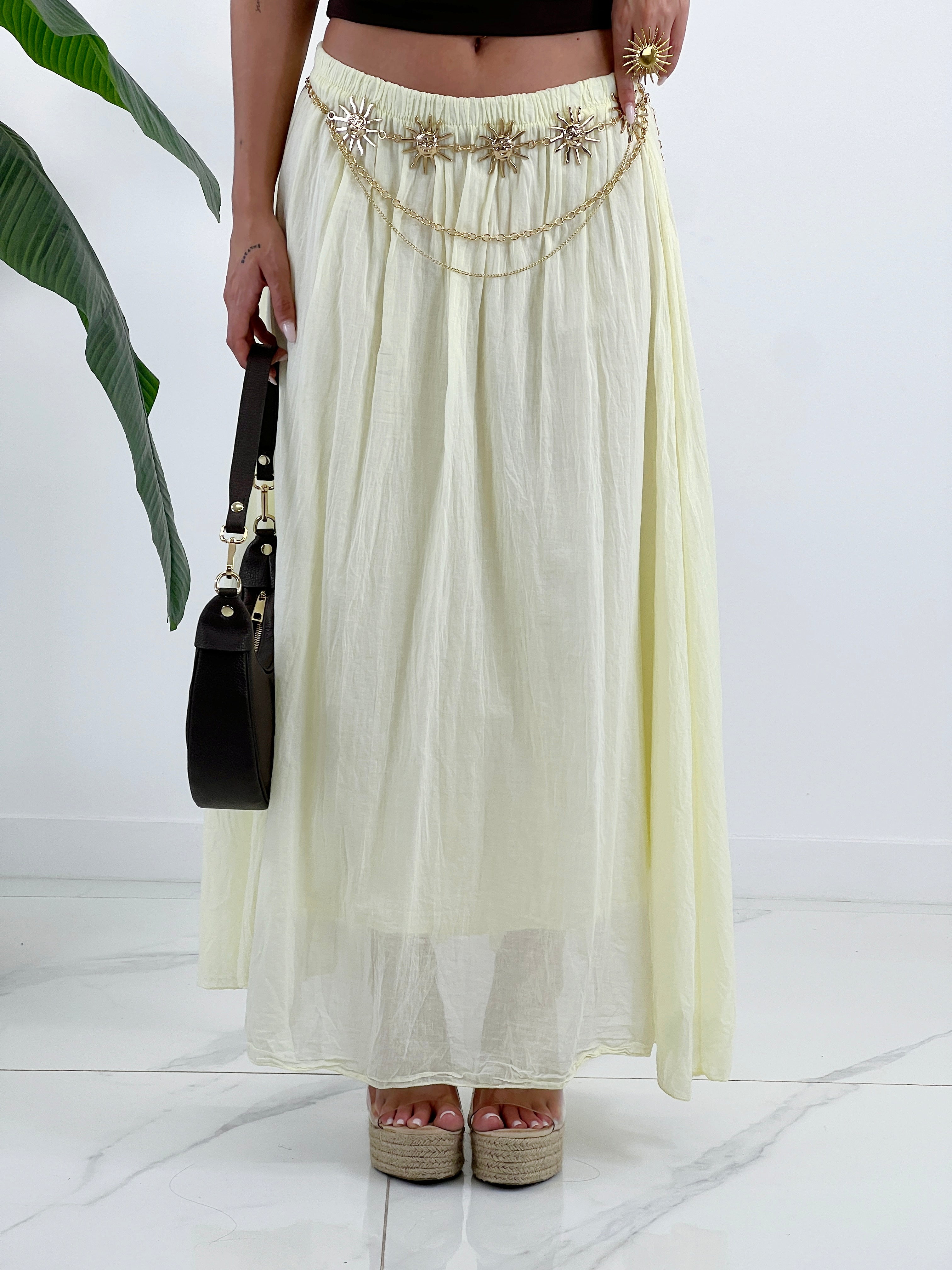 Falda larga efecto arrugado