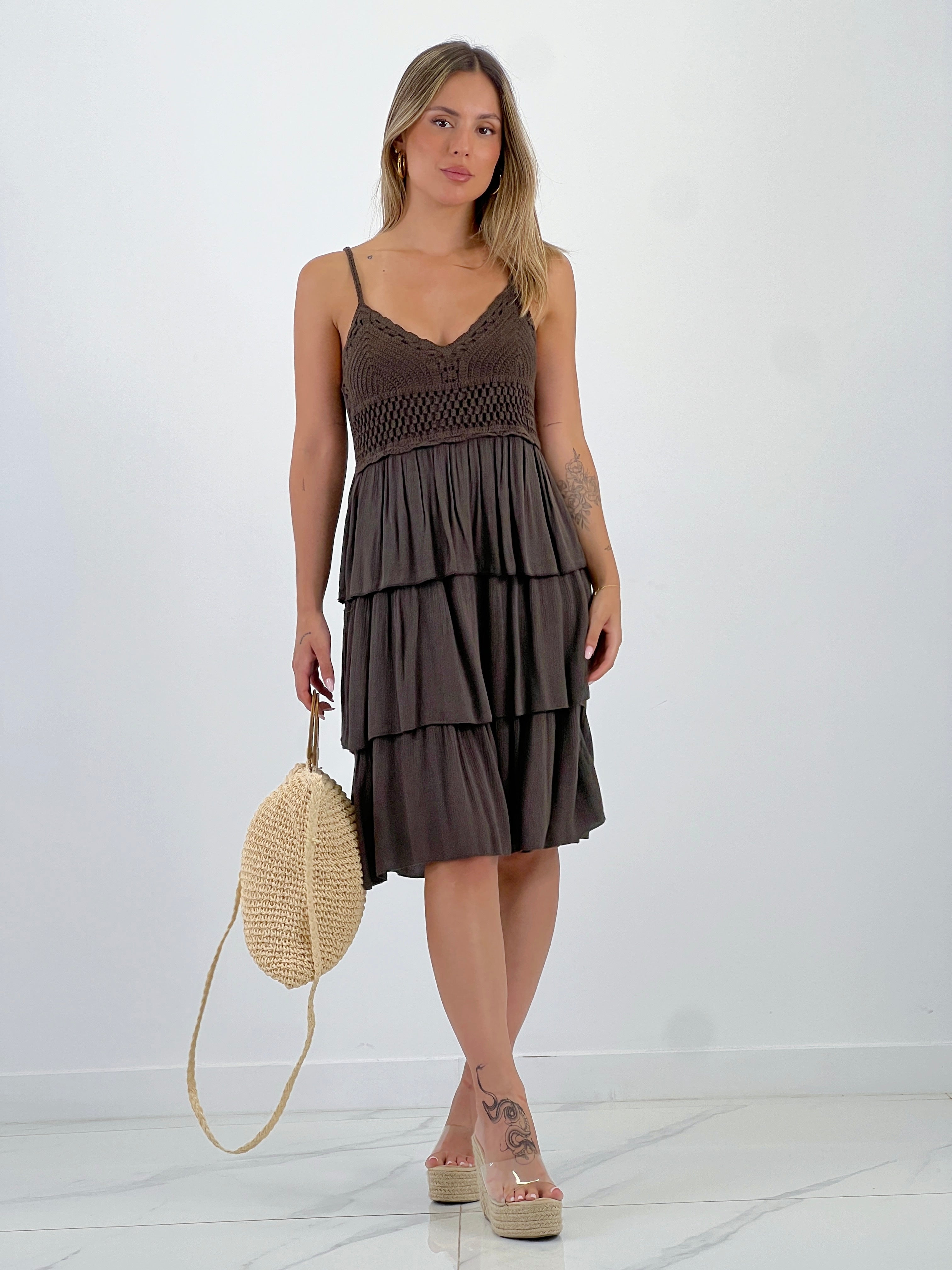 Robe en crochet à volants