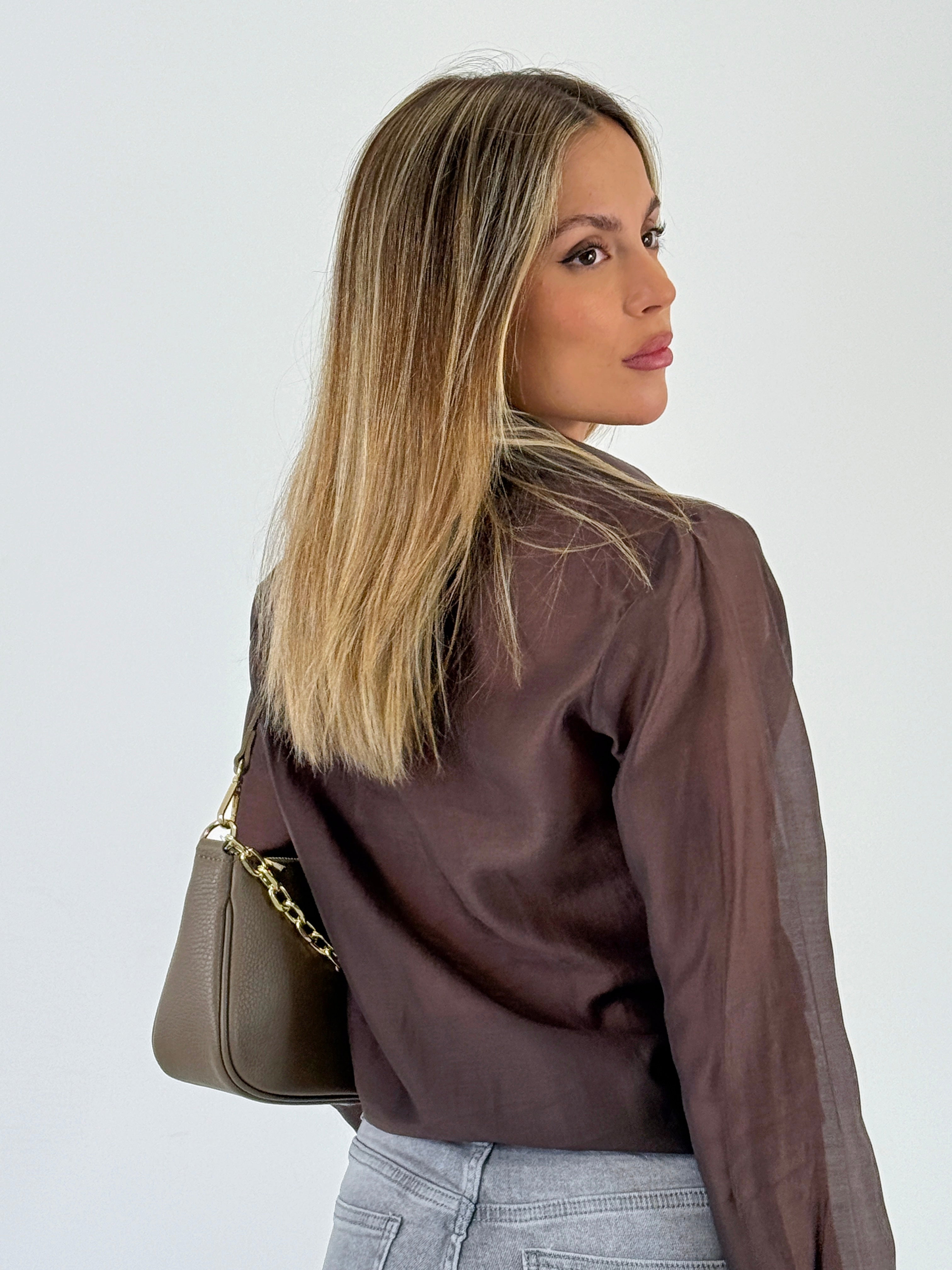 Blusa transparencia nudo