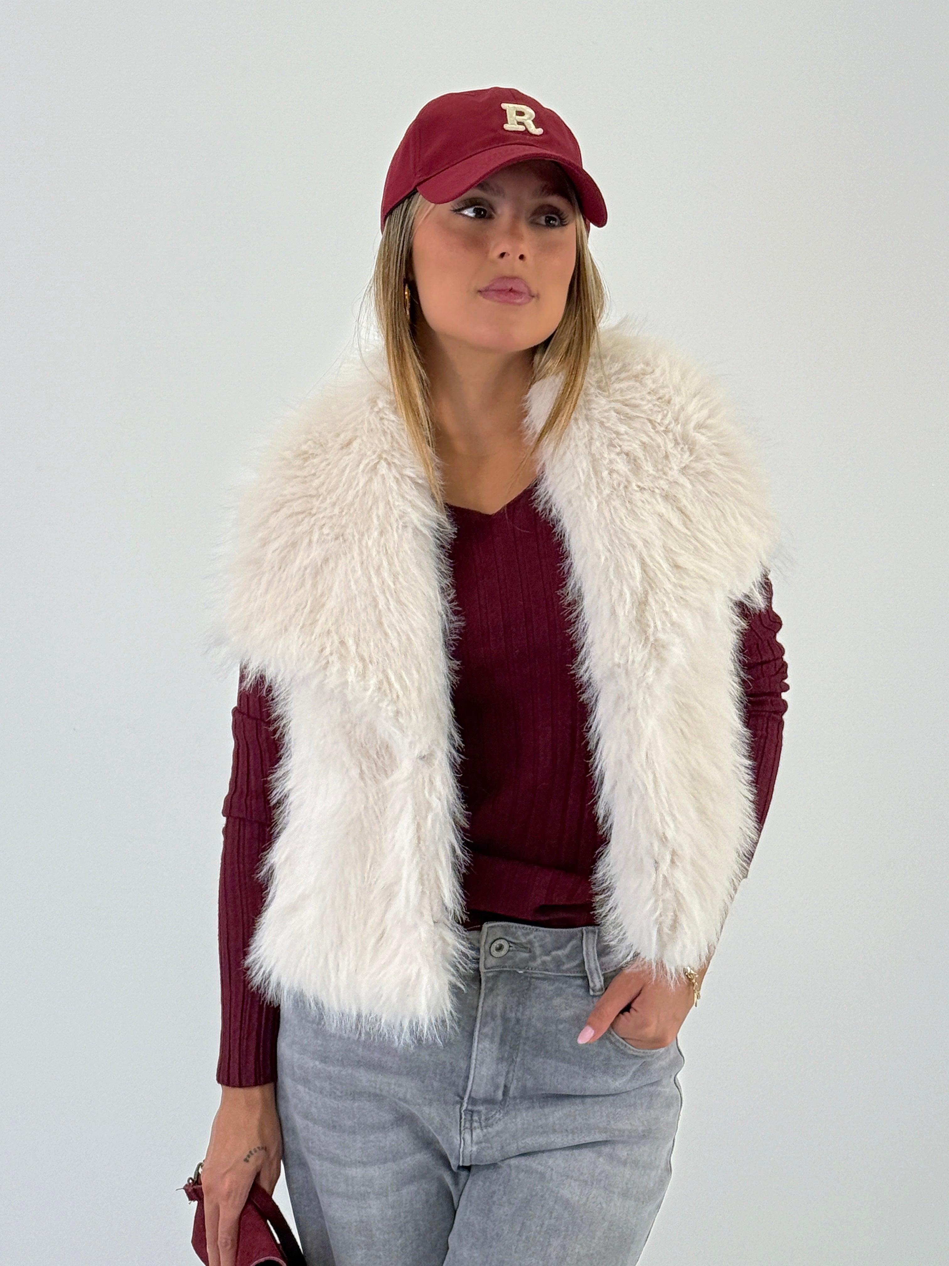 Chaleco efecto pelo cropped solapas