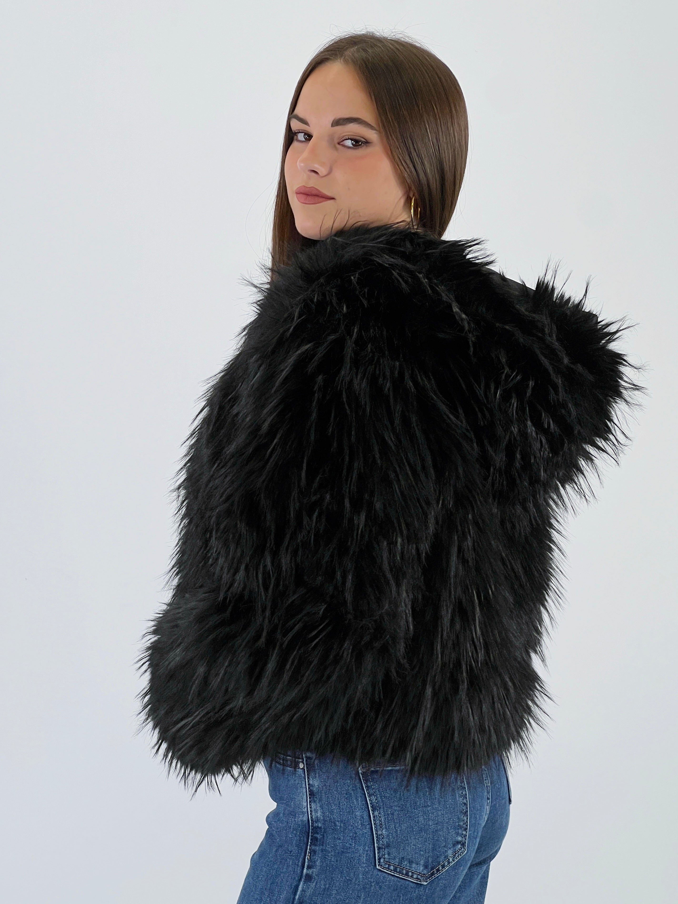 Chaqueta efecto pelo capucha