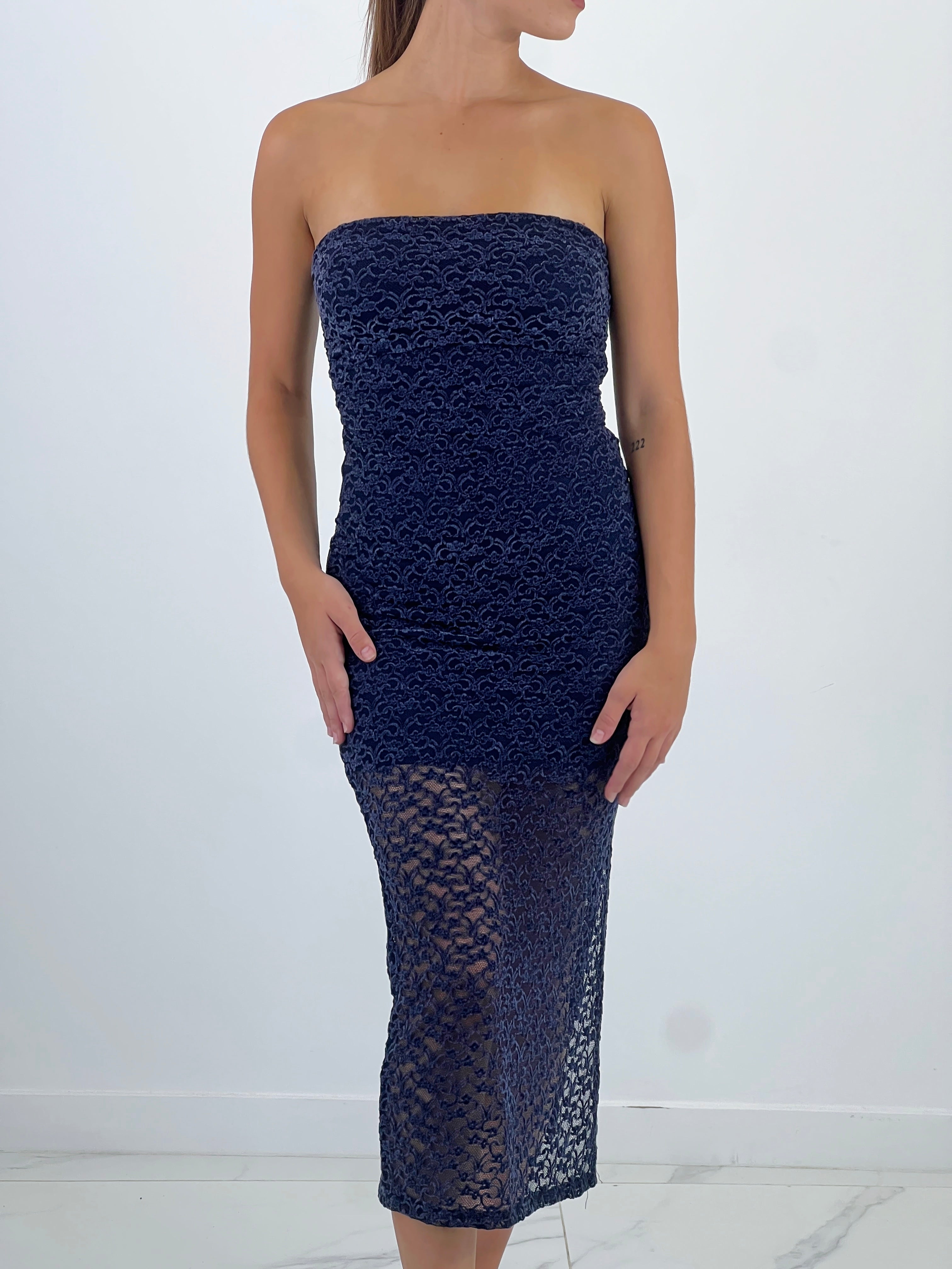 Vestido palabra de honor velvet