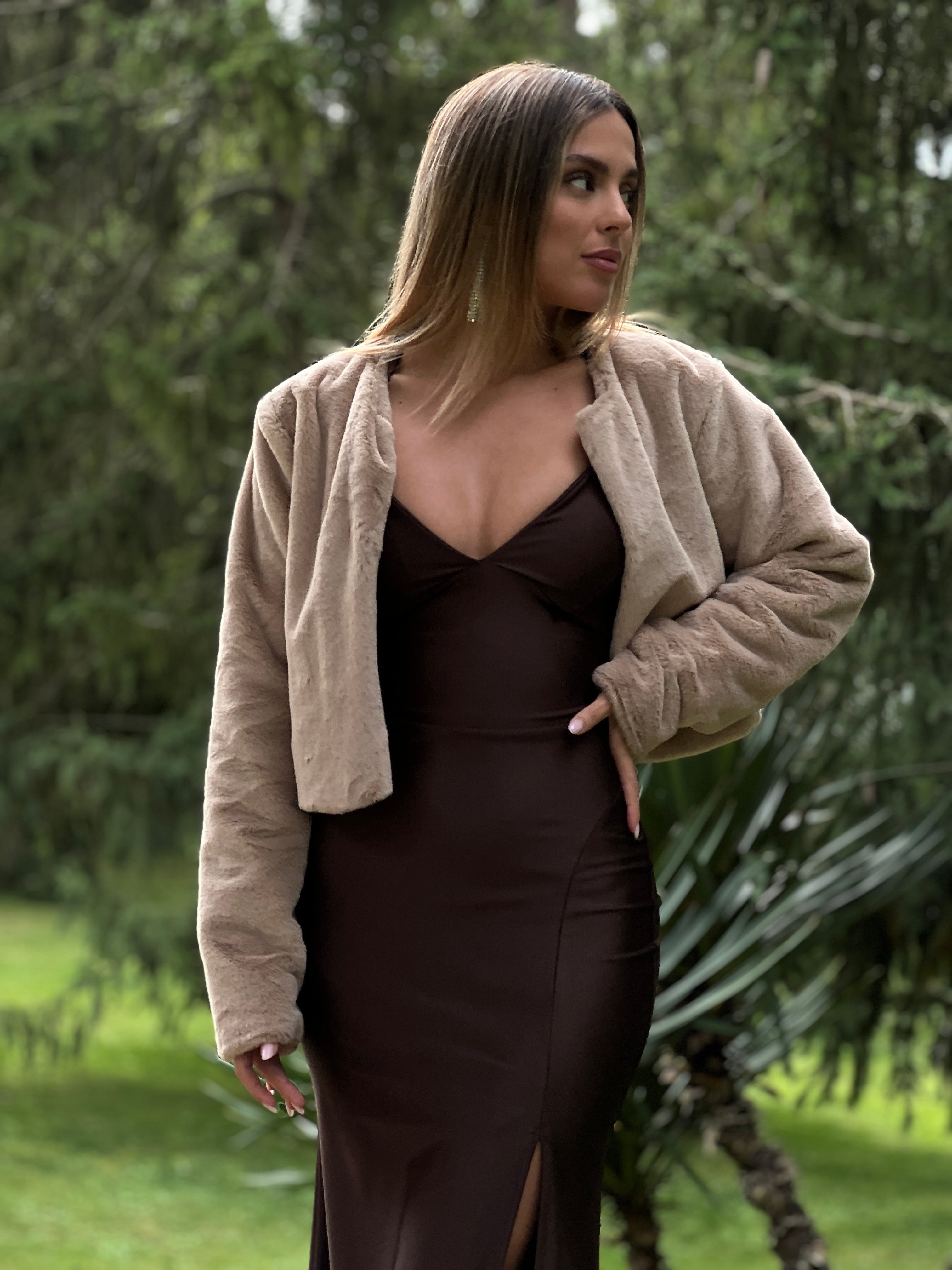 Chaqueta efecto pelo crop