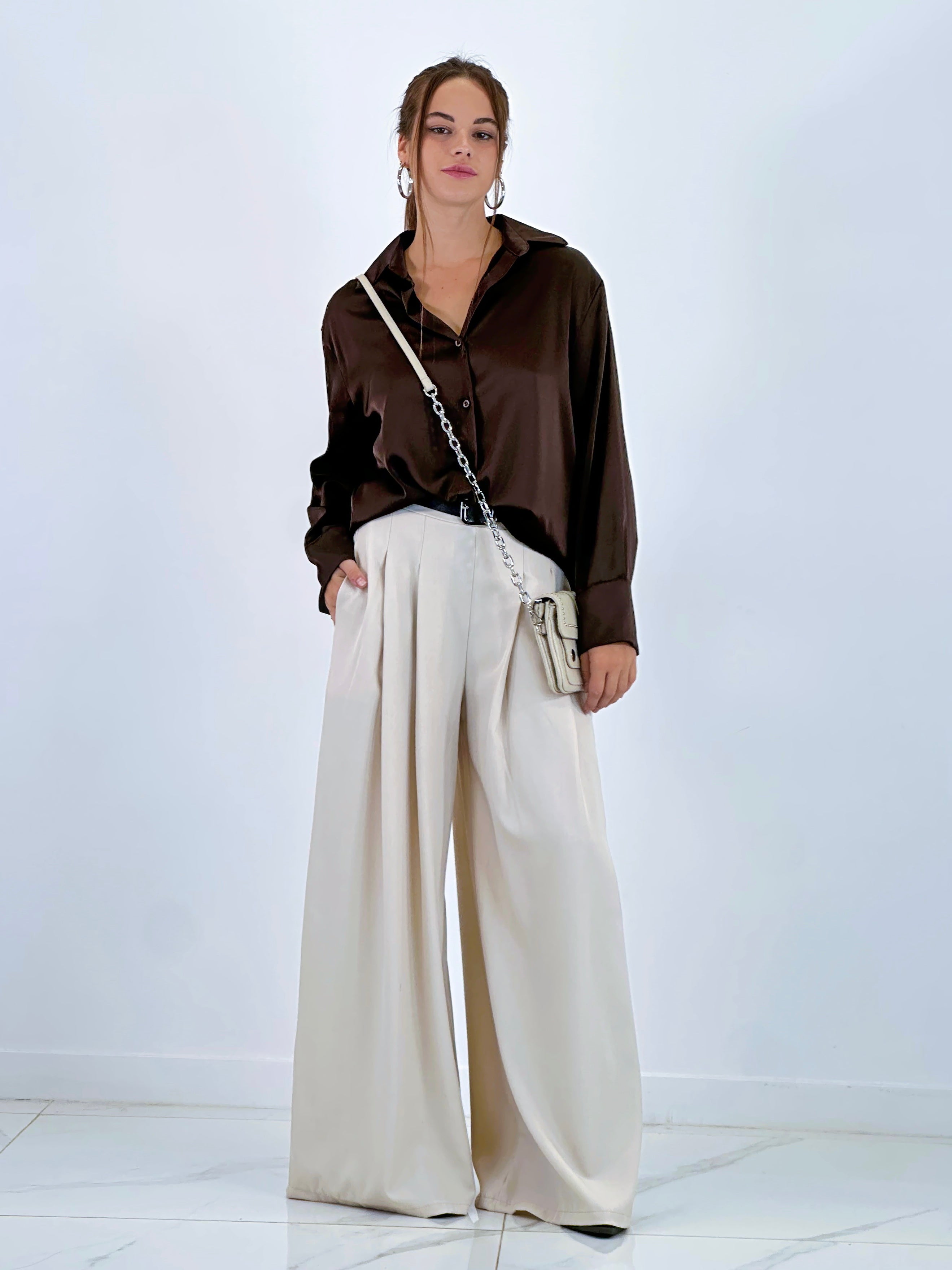 Pantalón pinzas suelto