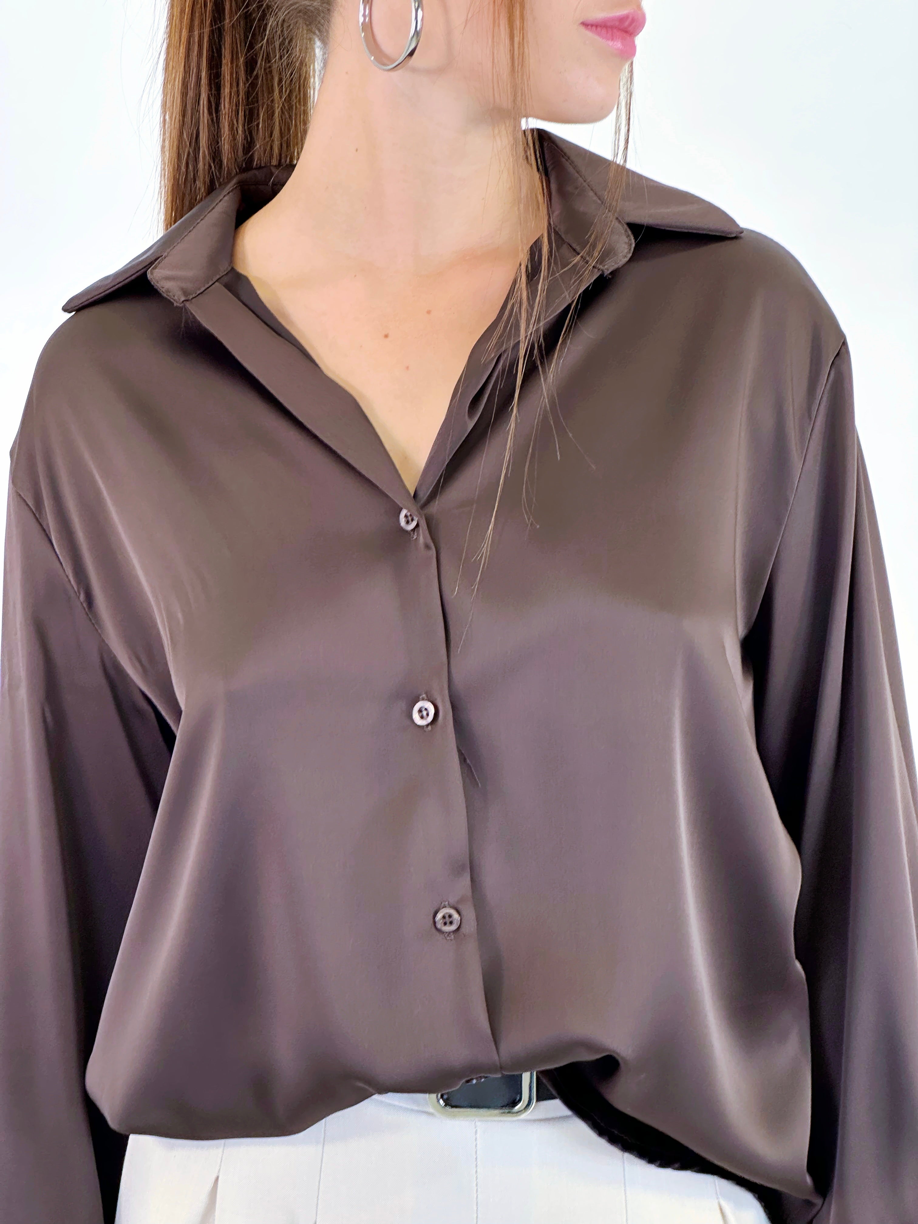 Camisa satinada botones
