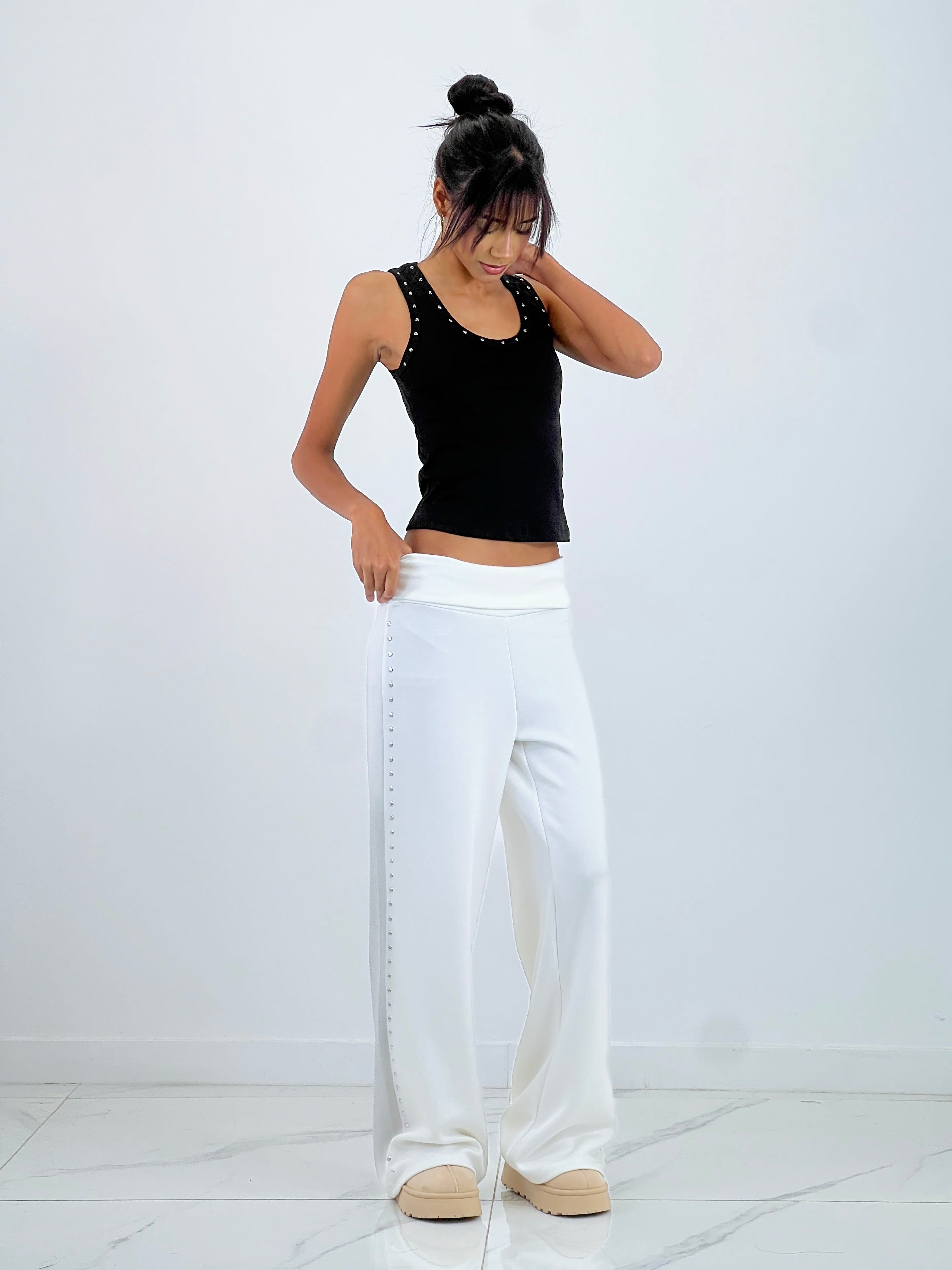 Top básico tachuelas