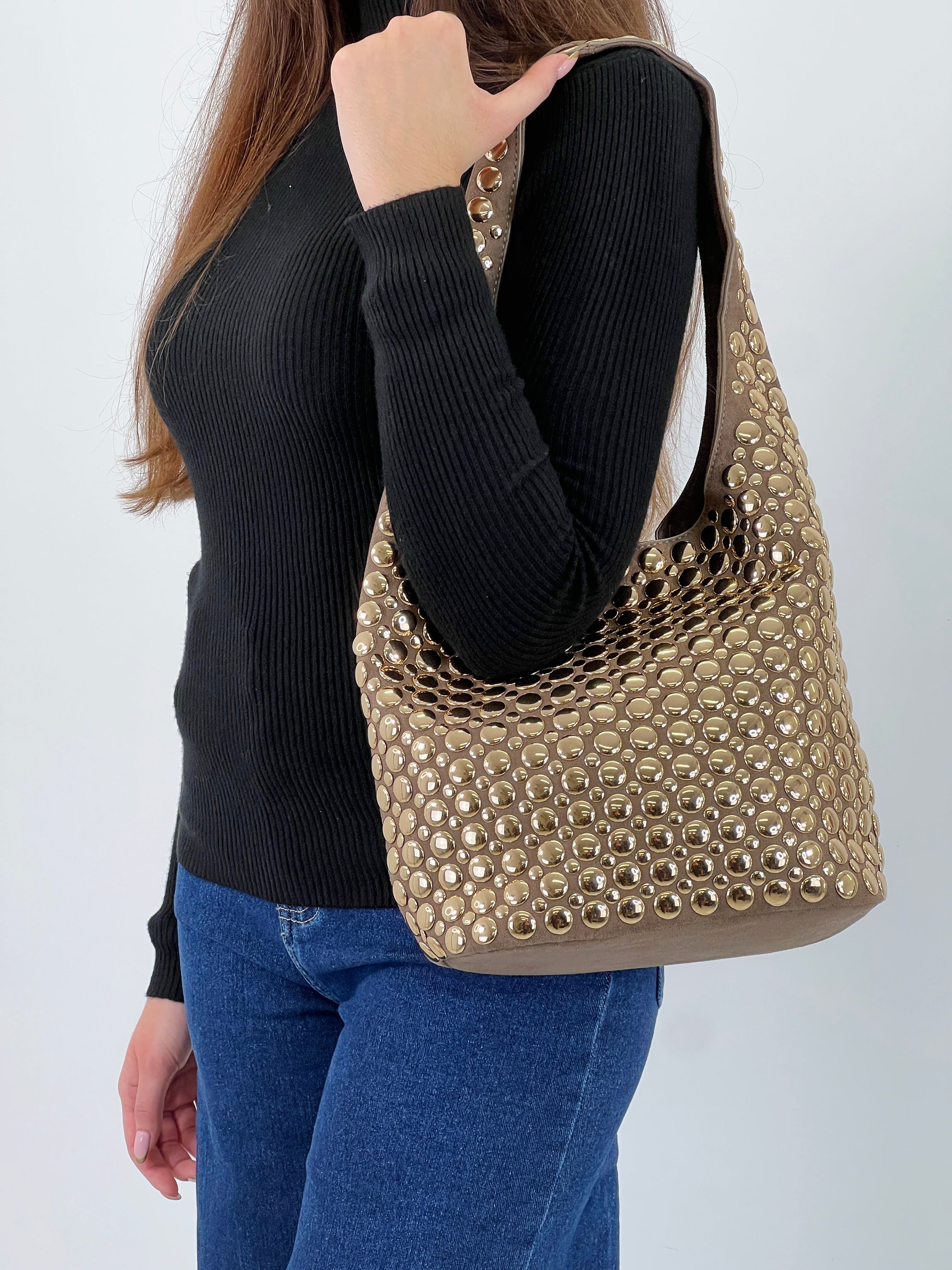 Bolso shopper tachas
