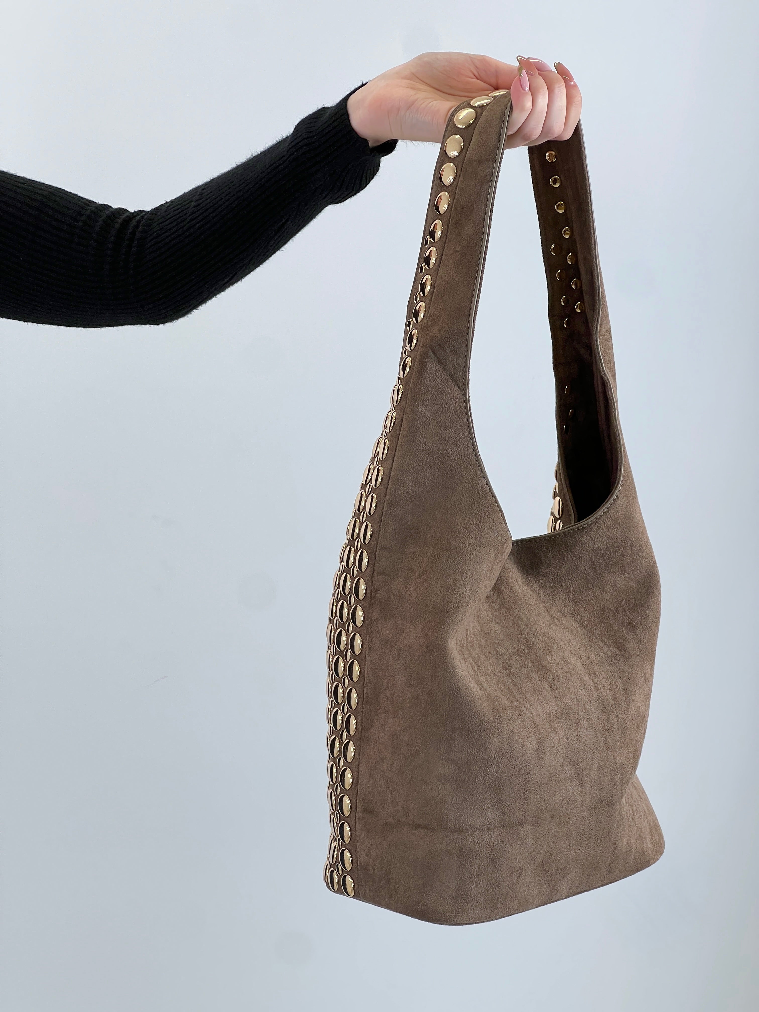 Bolso shopper tachas