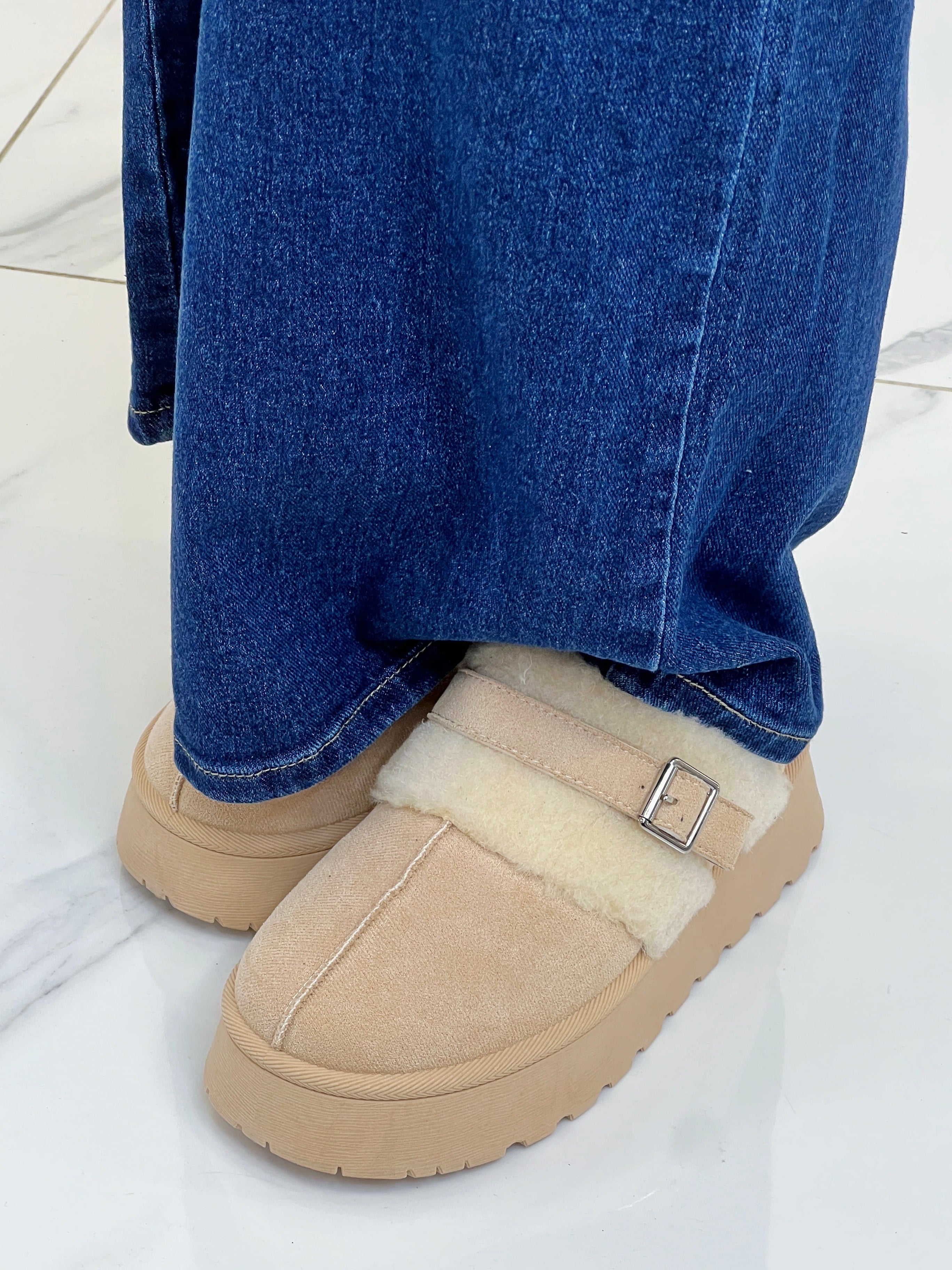 Zueco plataforma borreguito