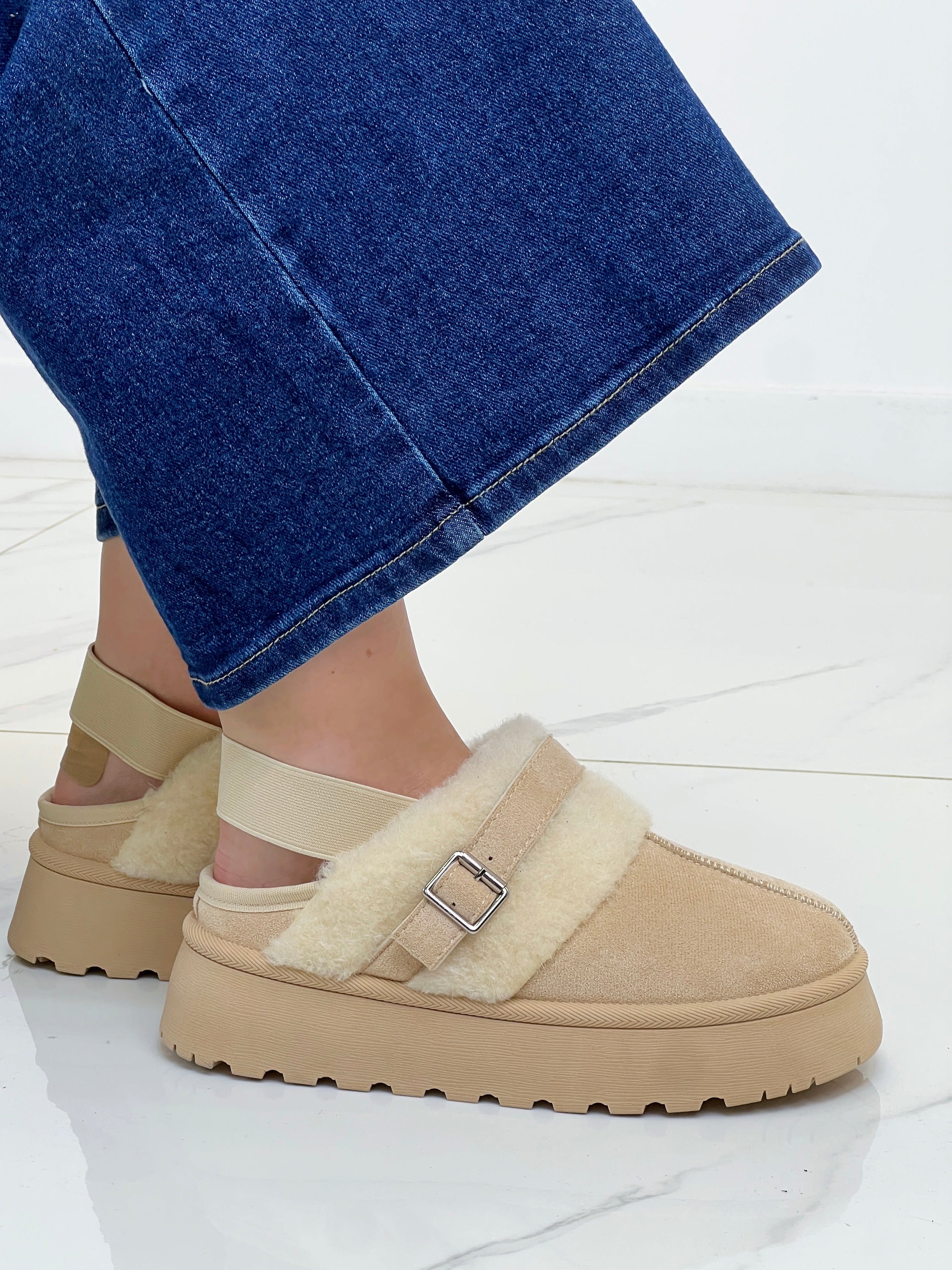 Zueco plataforma borreguito