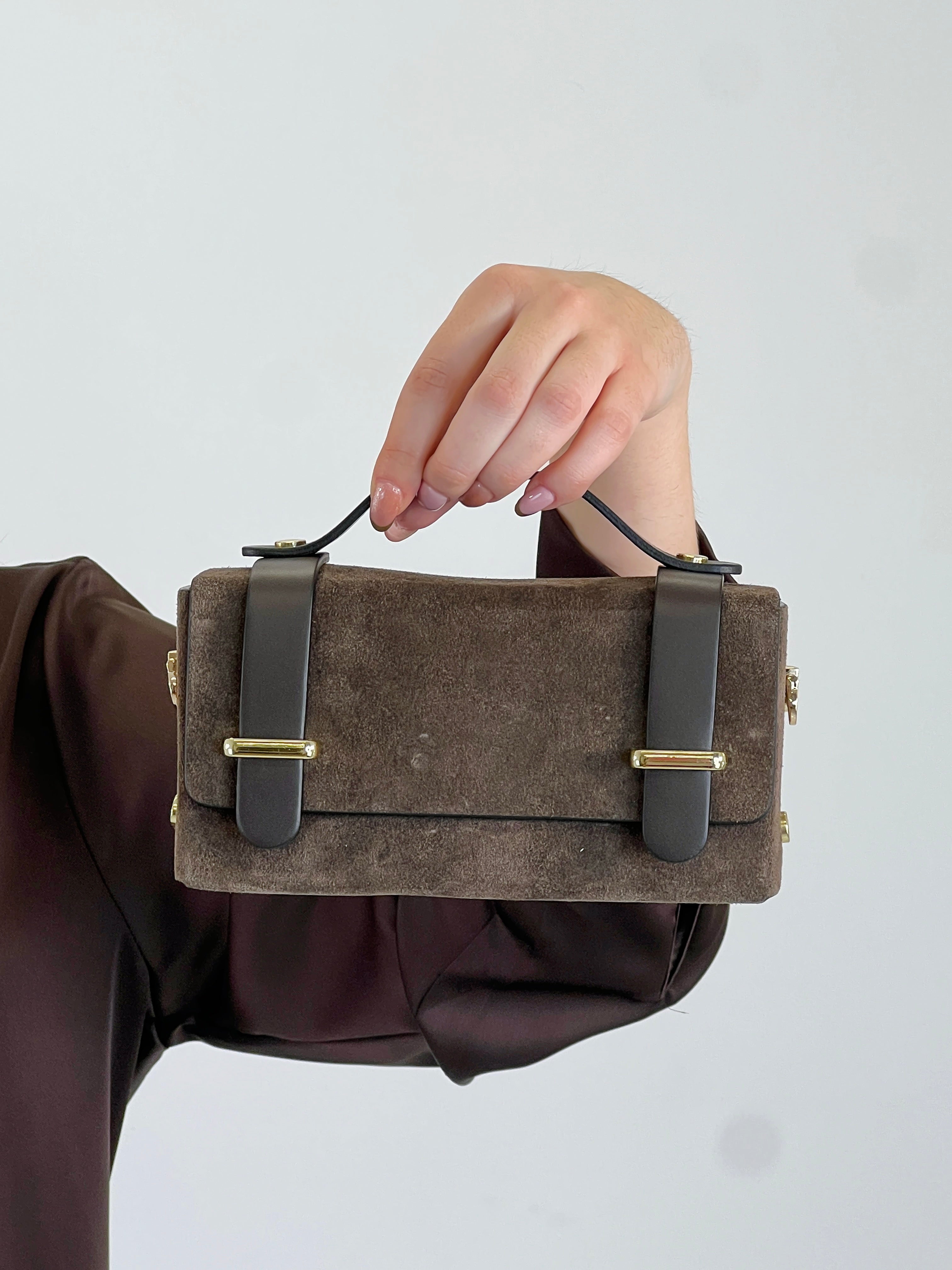 Bolso de piel correas